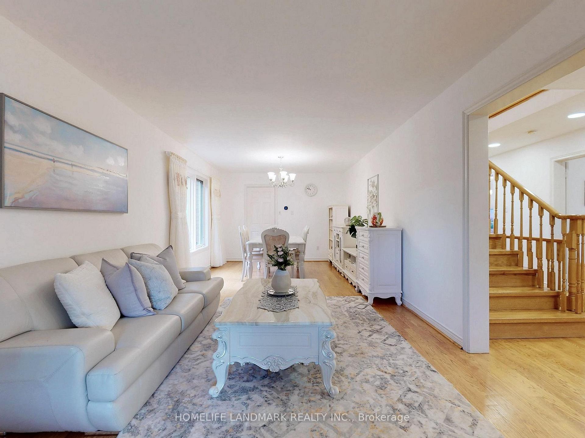 Photo 13 of 64 Bradgate Drive, Markham, Thornlea — HOMEH