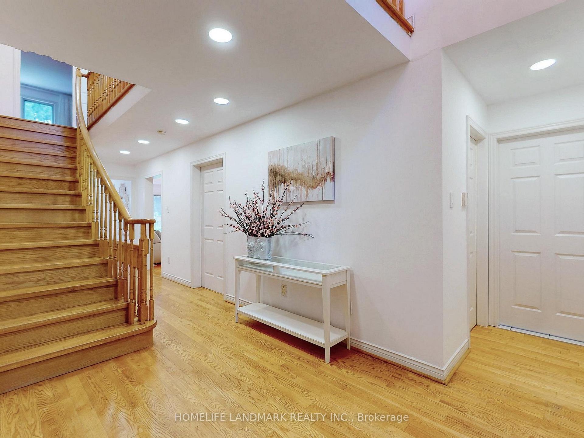 Photo 7 of 64 Bradgate Drive, Markham, Thornlea — HOMEH