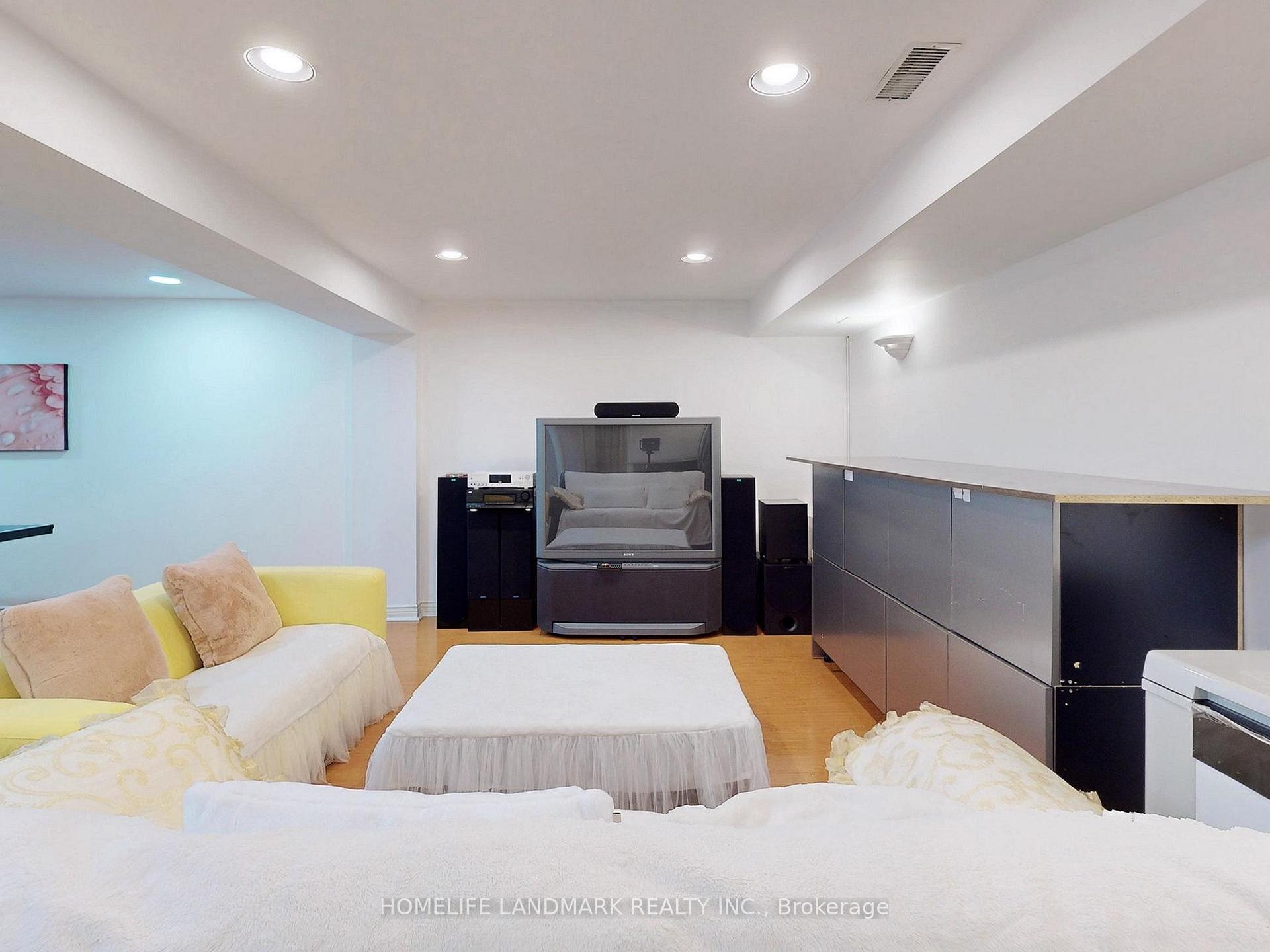 Photo 26 of 64 Bradgate Drive, Markham, Thornlea — HOMEH