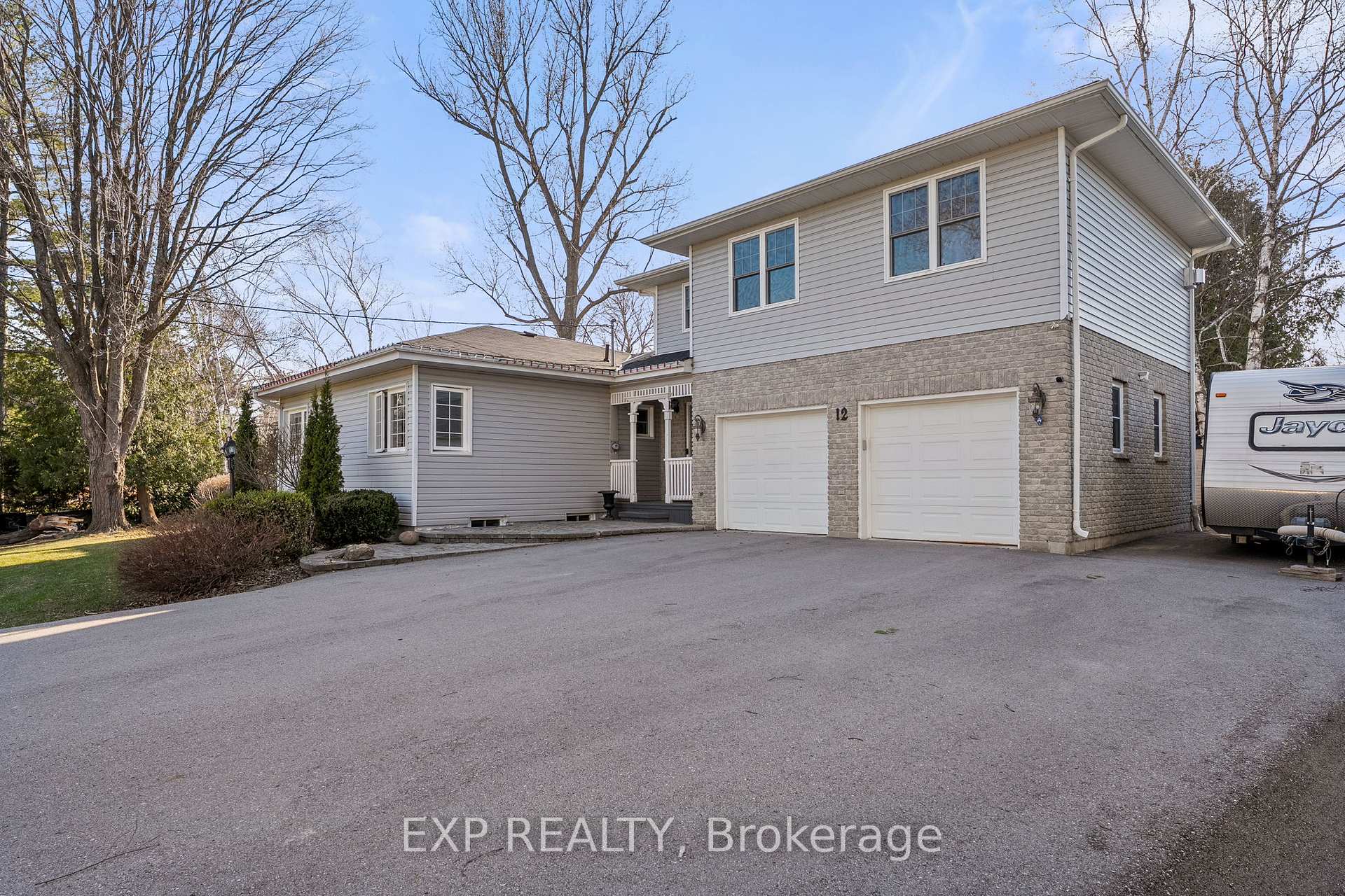Front of 12A Golfview Crescent