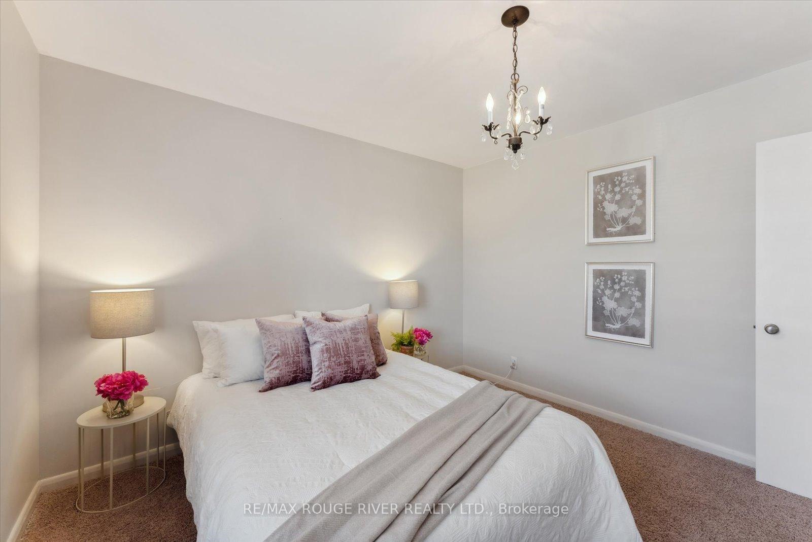 Photo 11 of 722 Gaspe Avenue, Oshawa, Lakeview — HOMEH
