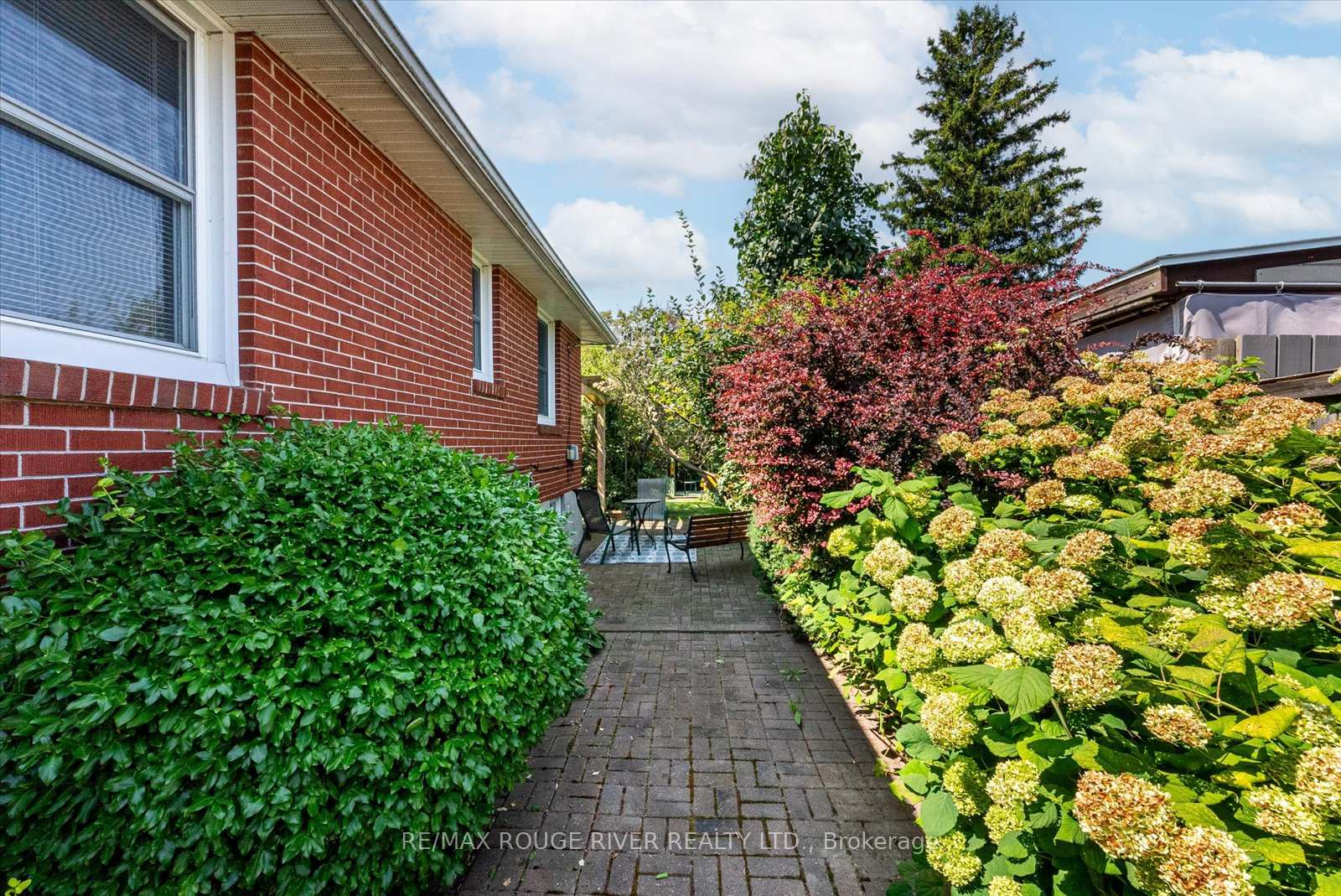 Photo 37 of 722 Gaspe Avenue, Oshawa, Lakeview — HOMEH