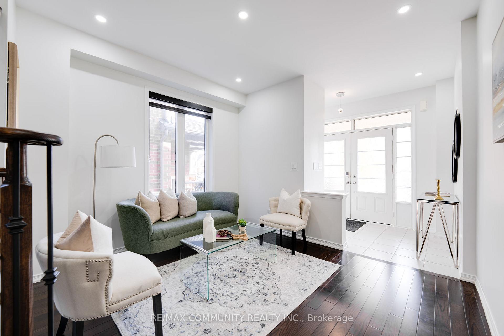 Photo 3 of 2517 Wintergrace Avenue, Oshawa, Windfields — HOMEH