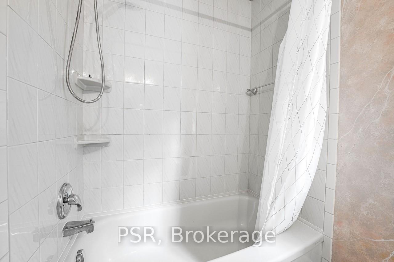 Photo 15 of 2052 Redan Drive, Mississauga, Lakeview — HOMEH
