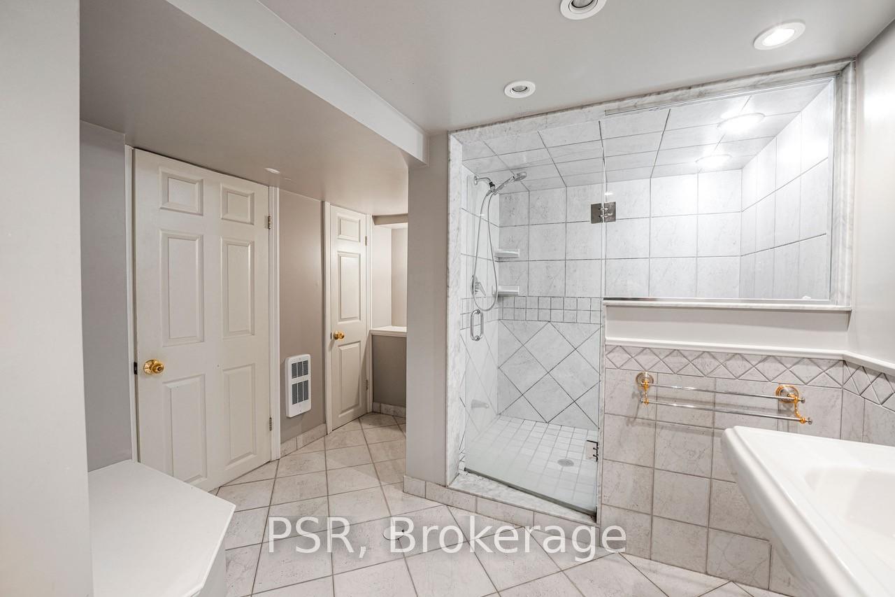 Photo 17 of 2052 Redan Drive, Mississauga, Lakeview — HOMEH