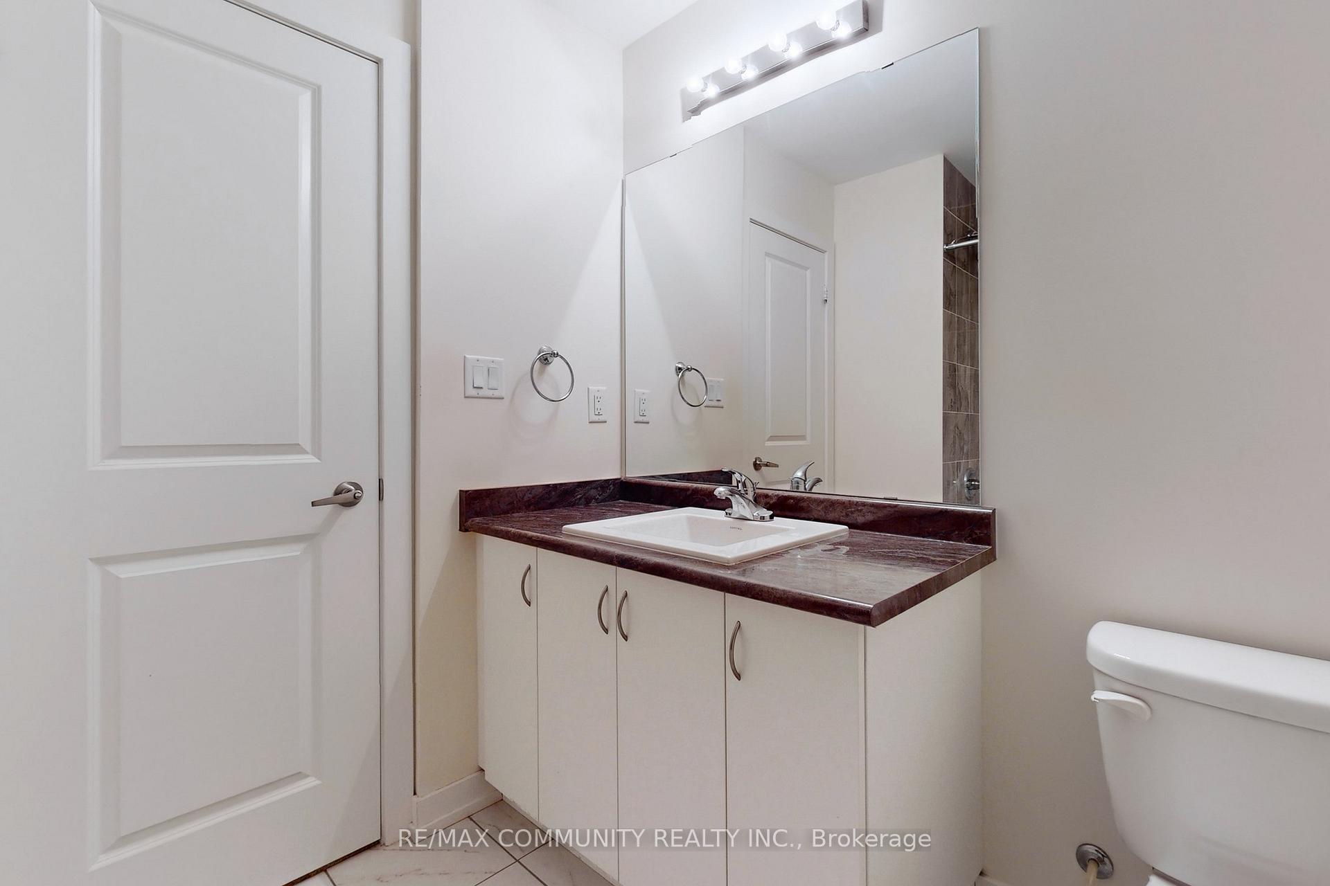 Photo 13 of 2622 Castlegate Crossing, Pickering, Duffin Heights — HOMEH