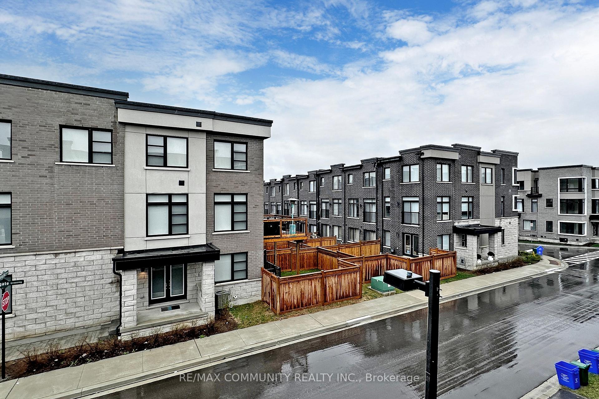 Photo 16 of 2622 Castlegate Crossing, Pickering, Duffin Heights — HOMEH