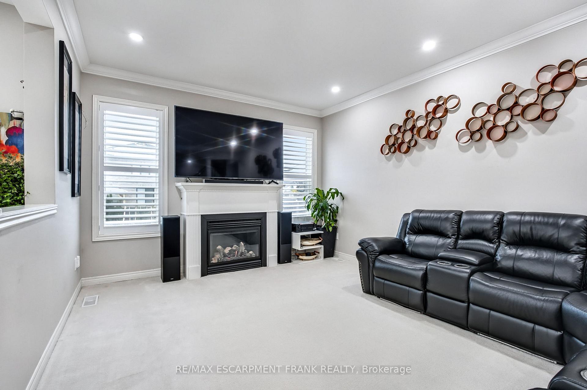Photo 10 of 30 Curran Road, Hamilton, Ancaster — HOMEH