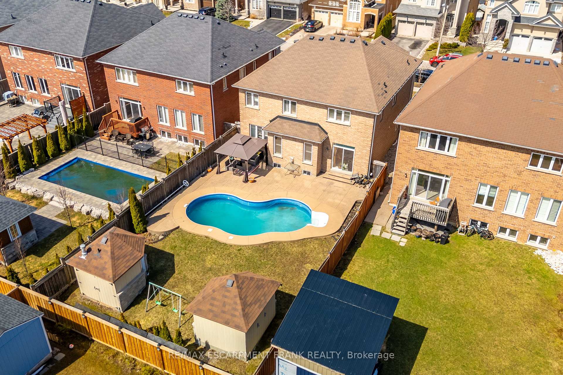 Photo 29 of 30 Curran Road, Hamilton, Ancaster — HOMEH