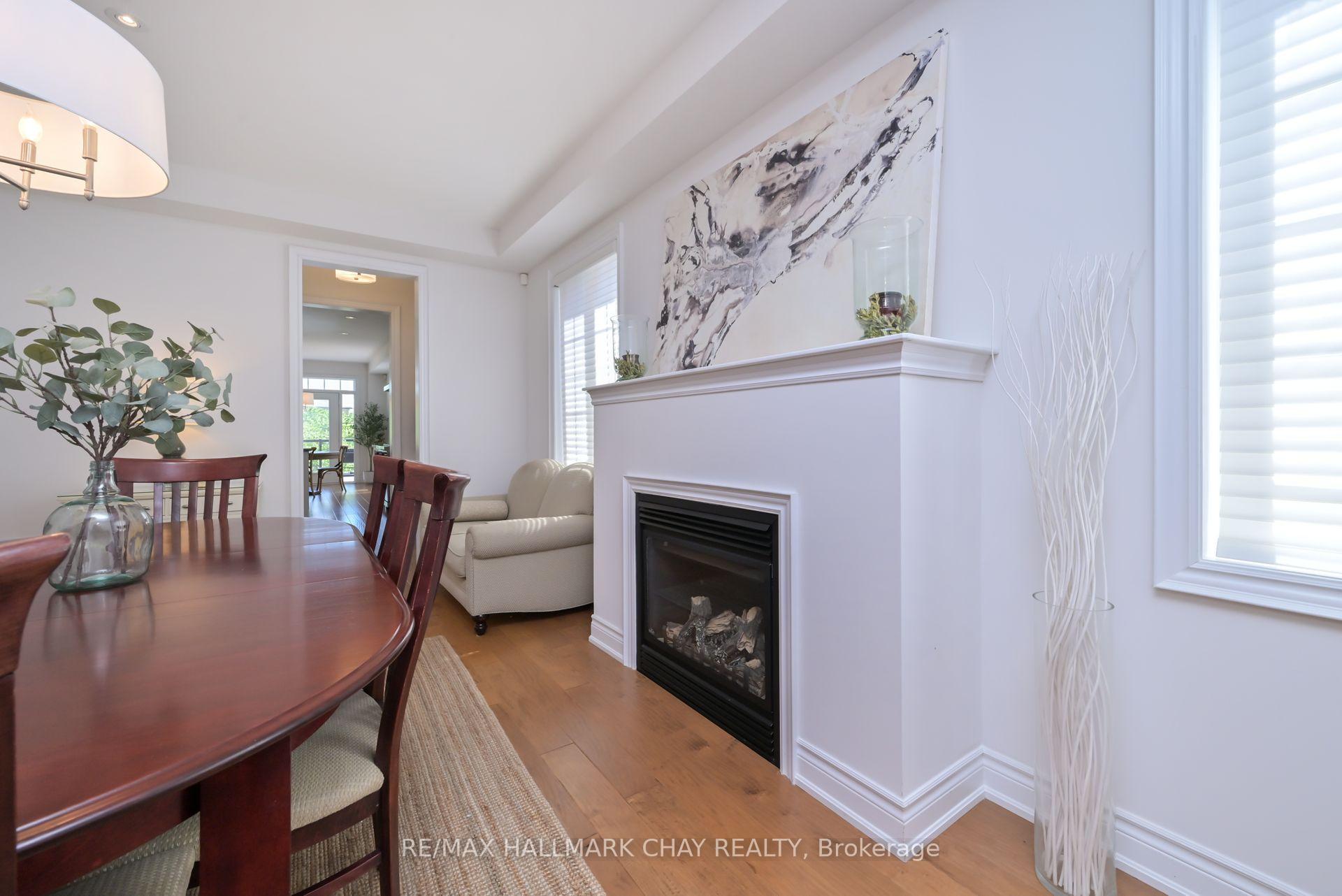 Photo 11 of 25 Card Lumber Crescent, Vaughan, Kleinburg — HOMEH