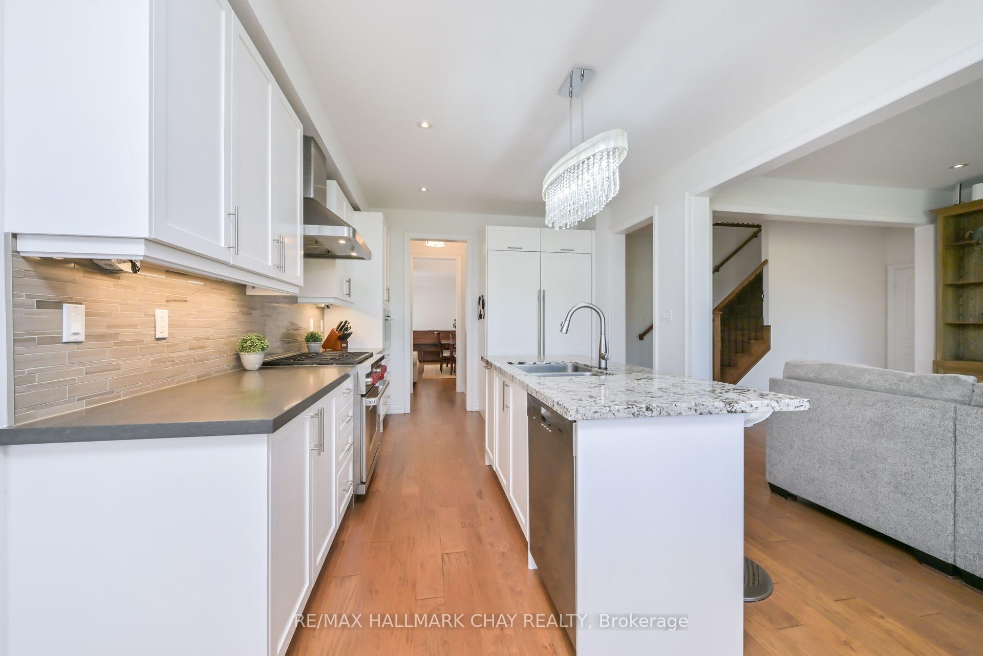 Photo 31 of 25 Card Lumber Crescent, Vaughan, Kleinburg — HOMEH