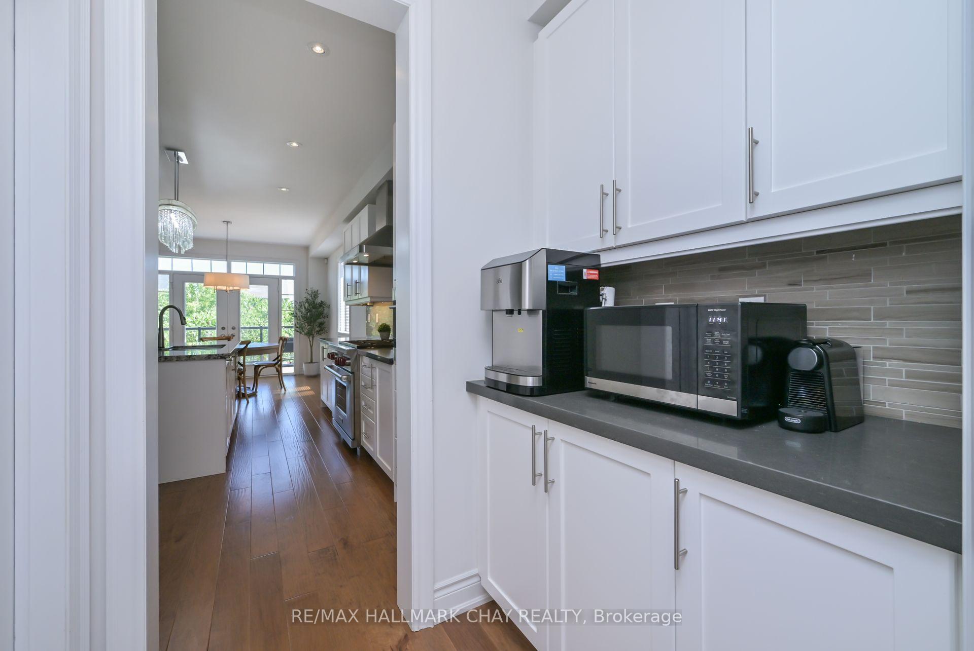 Photo 17 of 25 Card Lumber Crescent, Vaughan, Kleinburg — HOMEH