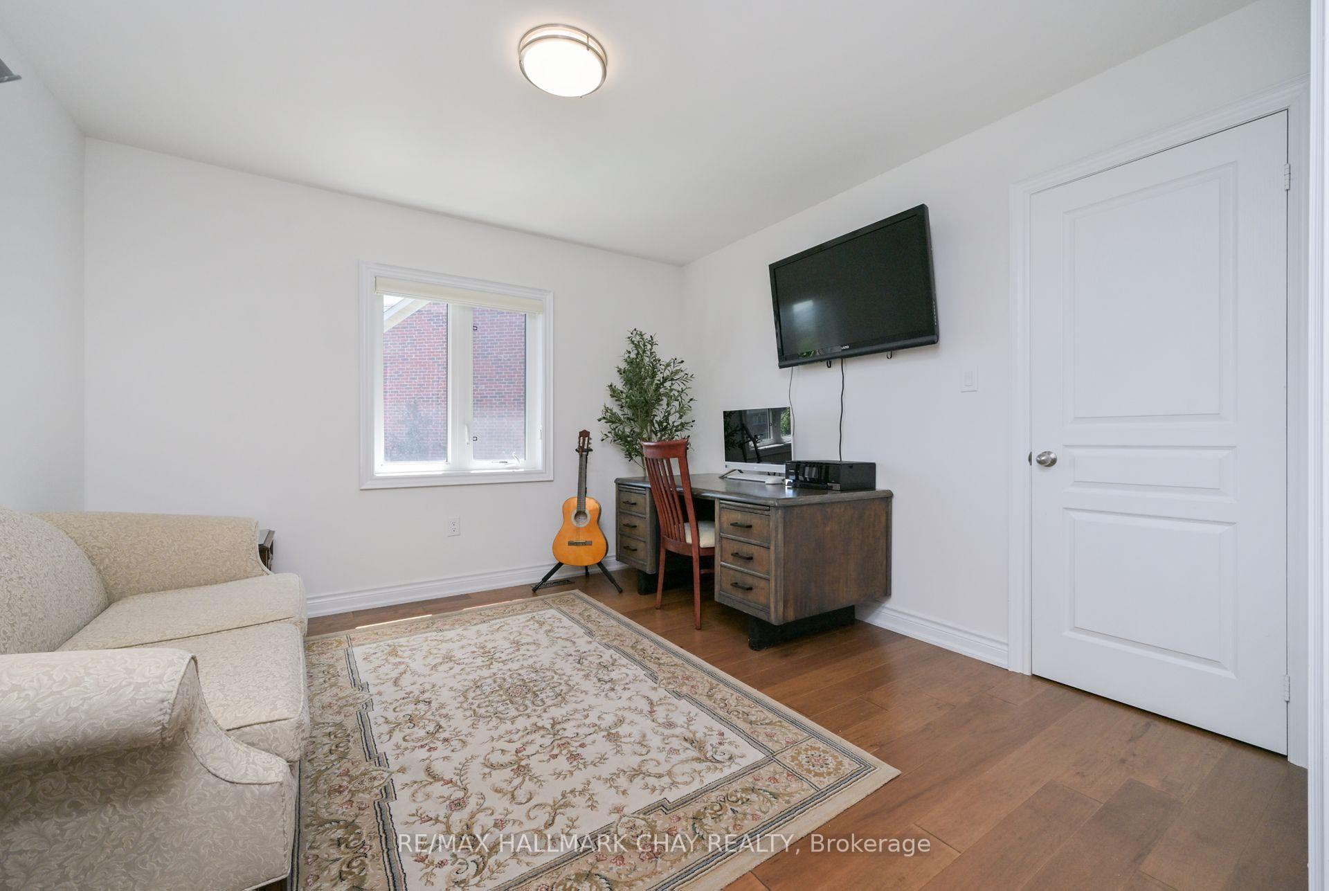 Photo 33 of 25 Card Lumber Crescent, Vaughan, Kleinburg — HOMEH