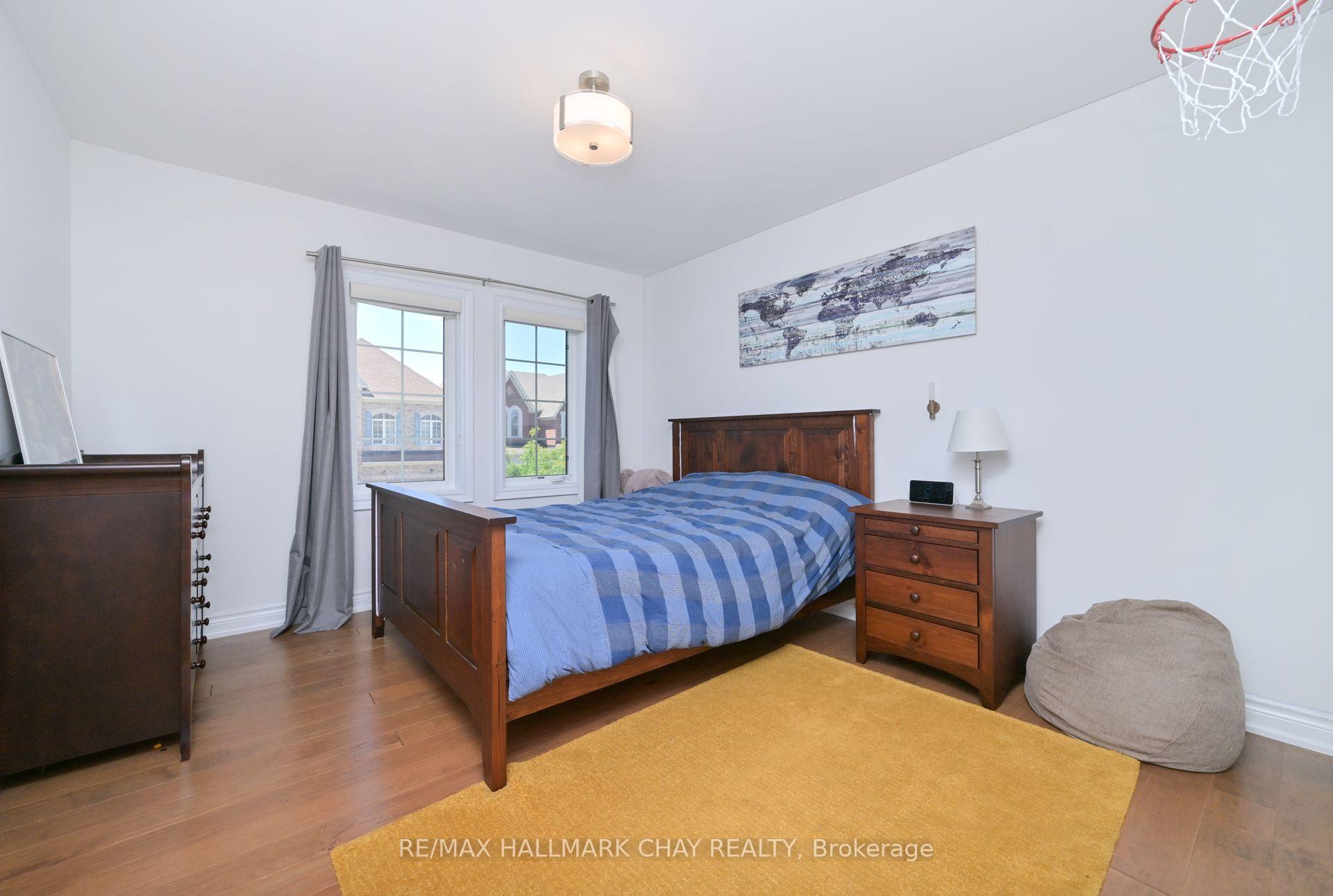 Photo 35 of 25 Card Lumber Crescent, Vaughan, Kleinburg — HOMEH