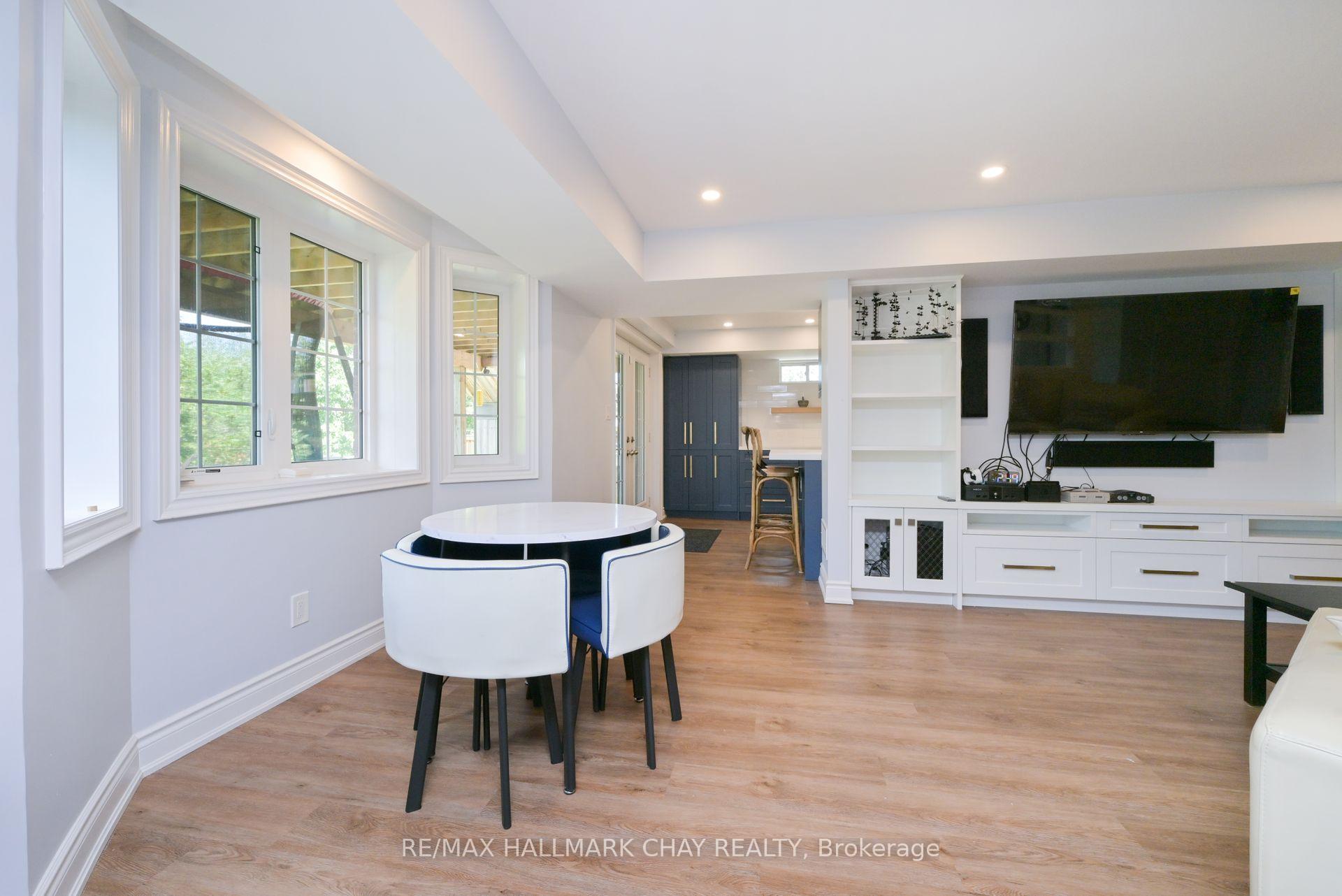 Photo 43 of 25 Card Lumber Crescent, Vaughan, Kleinburg — HOMEH
