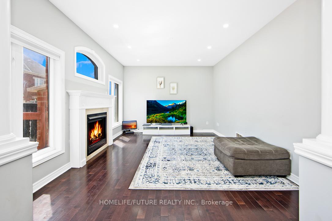 Photo 17 of 65 Game Creek Crescent, Brampton, Northwest Sandalwood Parkway — HOMEH