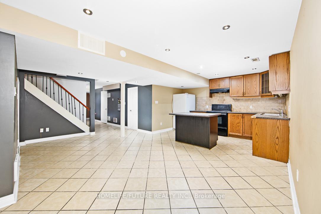 Photo 22 of 65 Game Creek Crescent, Brampton, Northwest Sandalwood Parkway — HOMEH