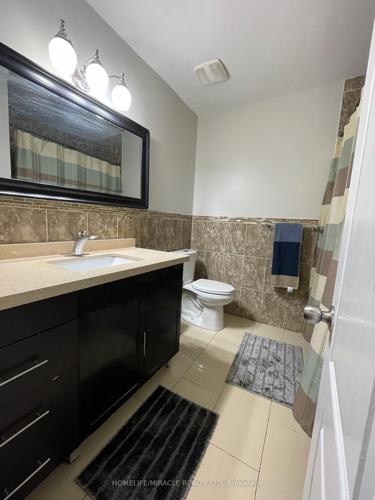 Photo 11 of 3729 Crabtree Crescent, Mississauga, Malton — HOMEH
