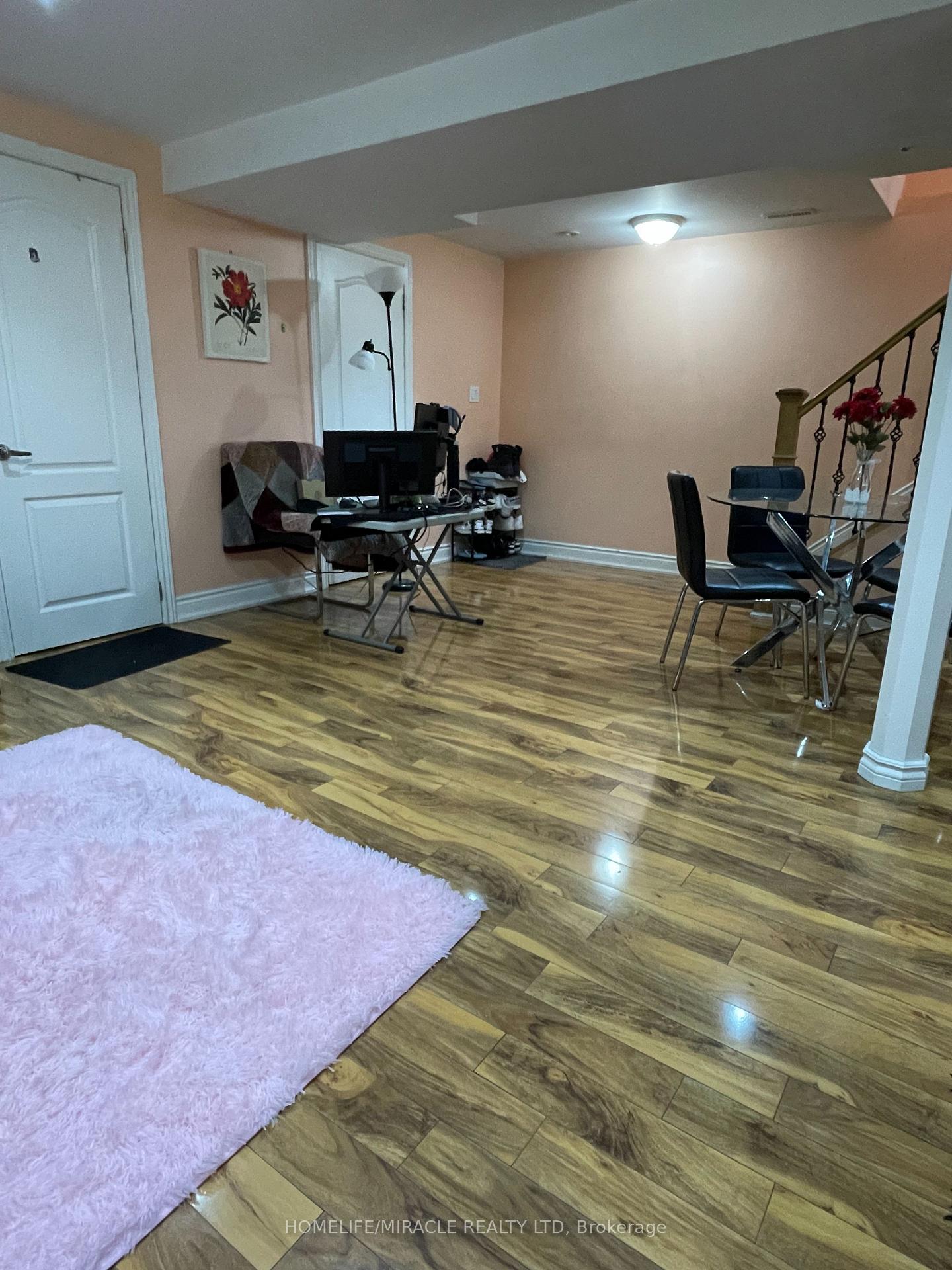 Photo 30 of 3729 Crabtree Crescent, Mississauga, Malton — HOMEH