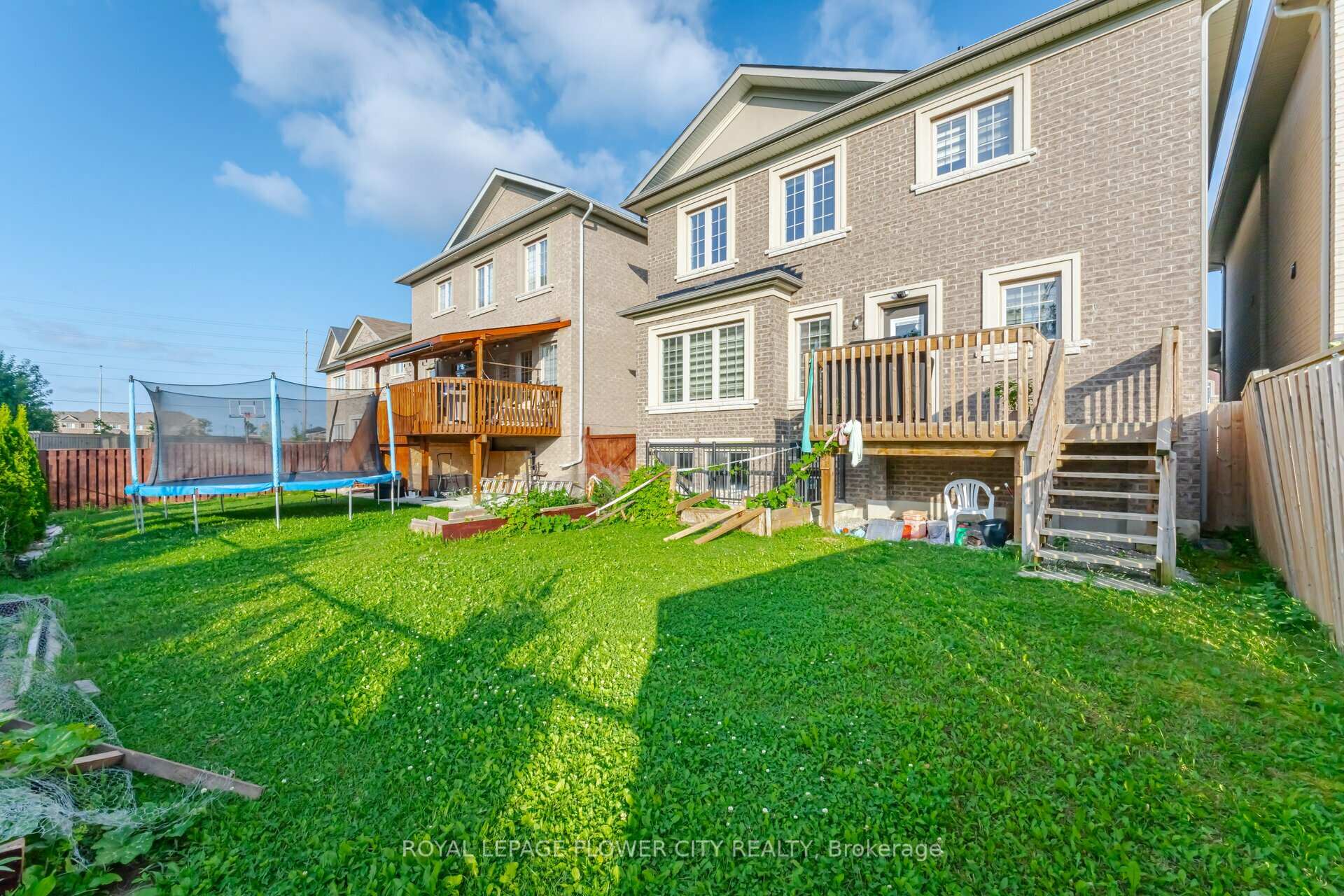Photo 35 of 384 Remembrance Road, Brampton, Northwest Brampton — HOMEH