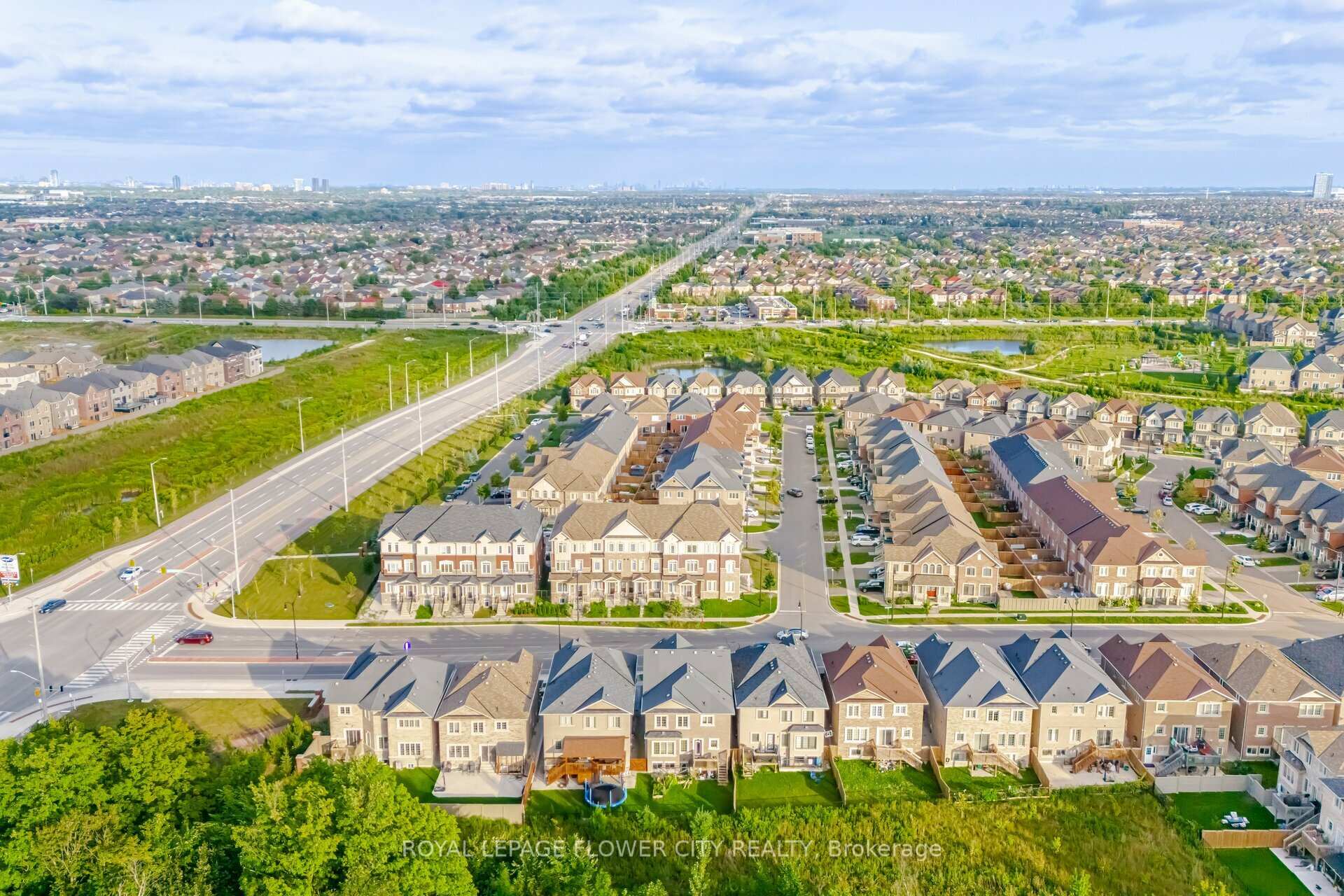 Photo 40 of 384 Remembrance Road, Brampton, Northwest Brampton — HOMEH