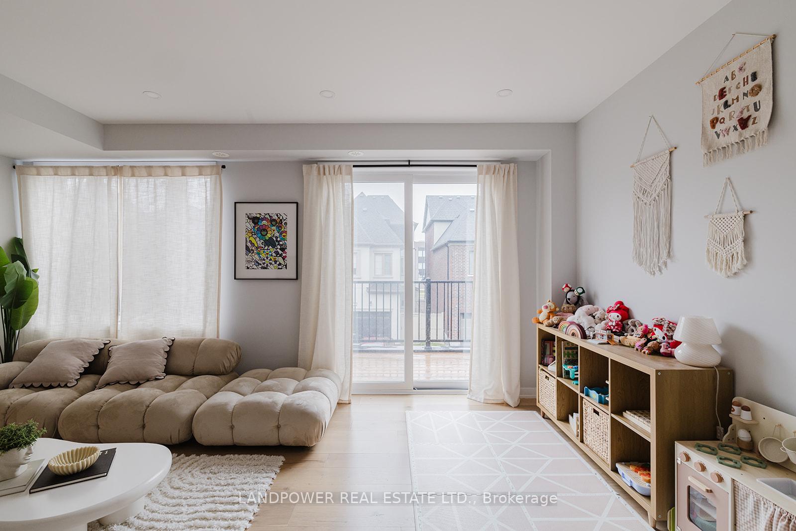Photo 27 of 95 William Shearn Crescent, Markham, Angus Glen — HOMEH