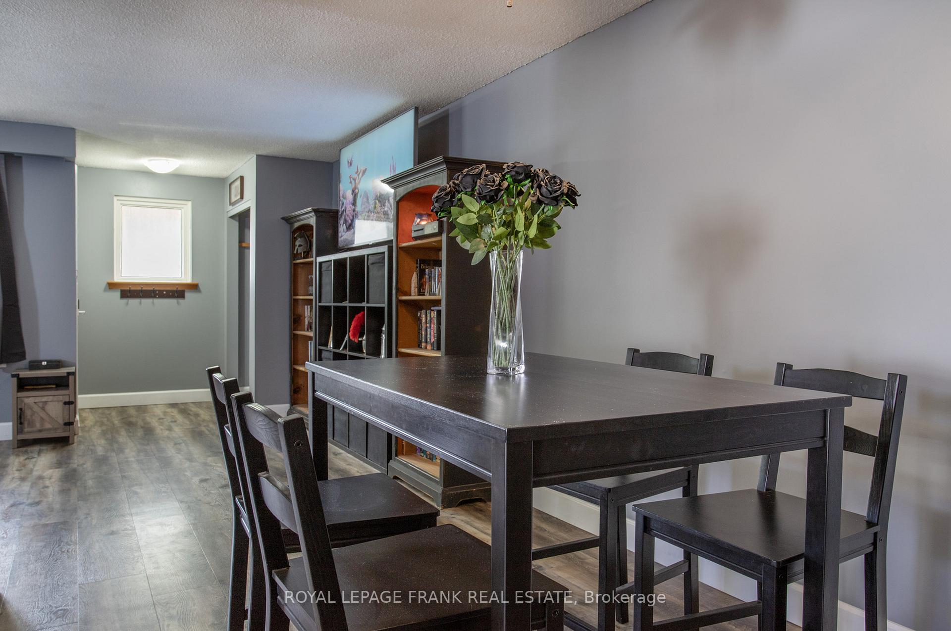 Photo 8 of 450 Sedan Crescent, Oshawa, Central — HOMEH