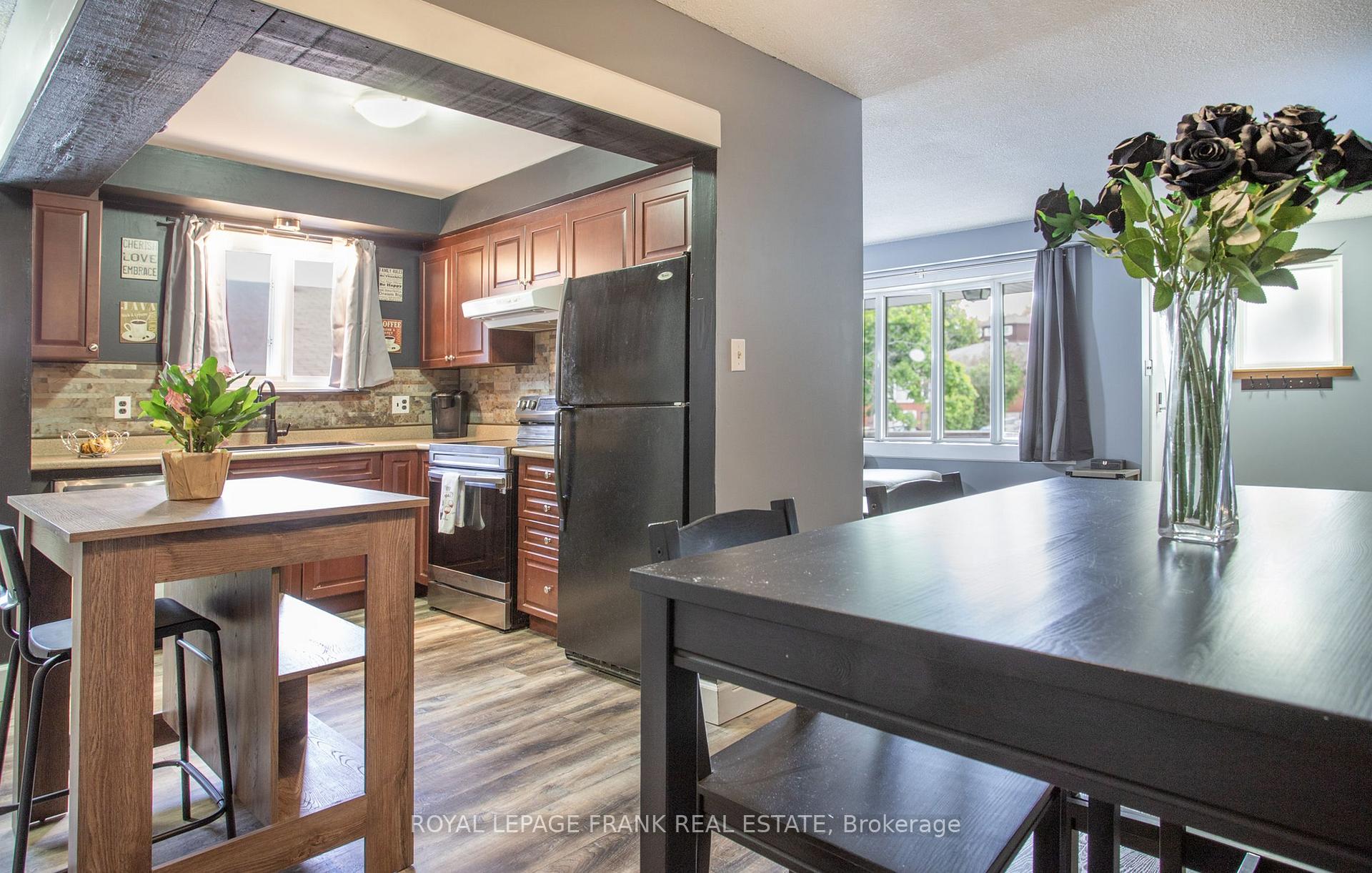 Photo 13 of 450 Sedan Crescent, Oshawa, Central — HOMEH