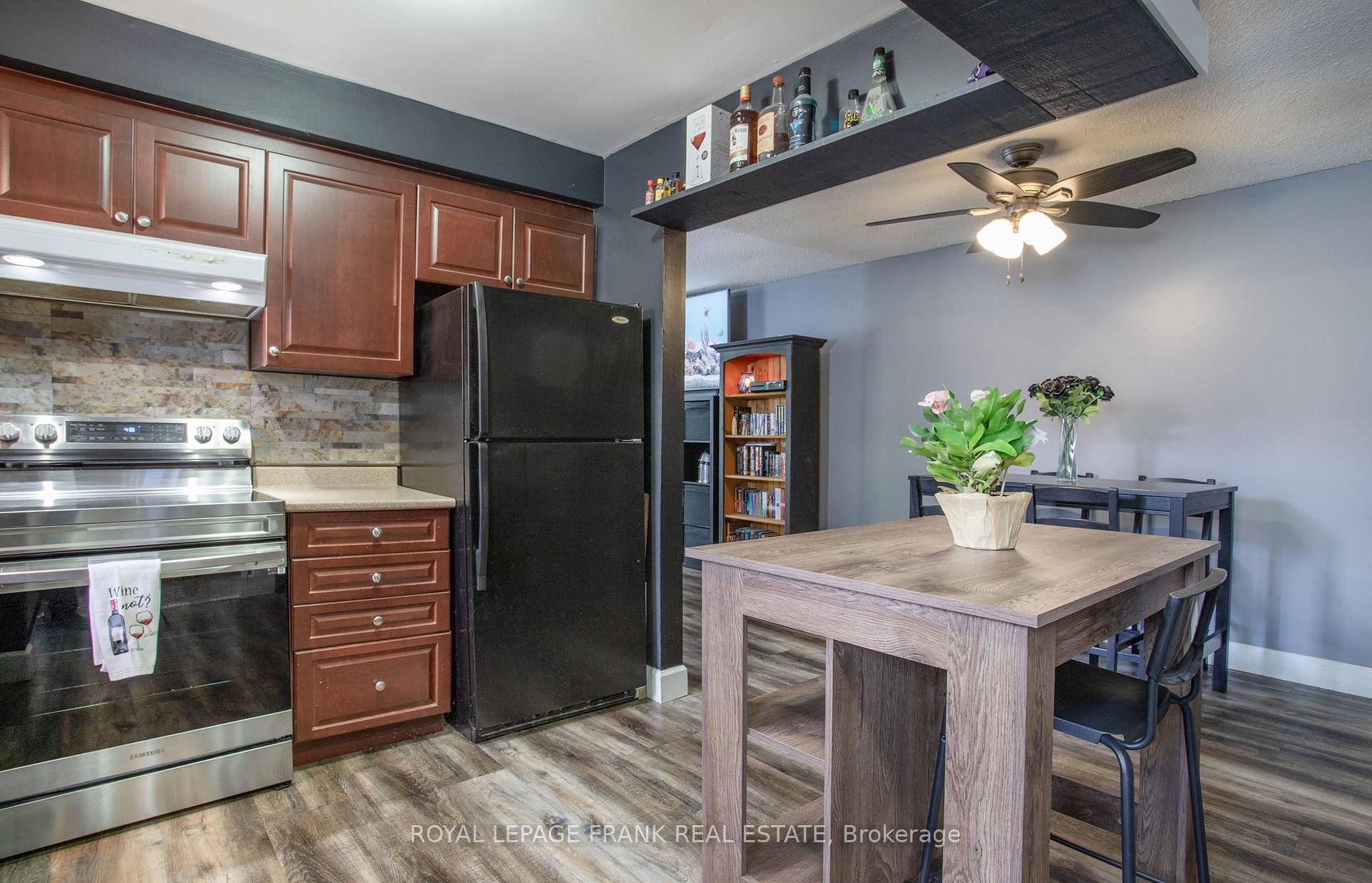 Photo 16 of 450 Sedan Crescent, Oshawa, Central — HOMEH