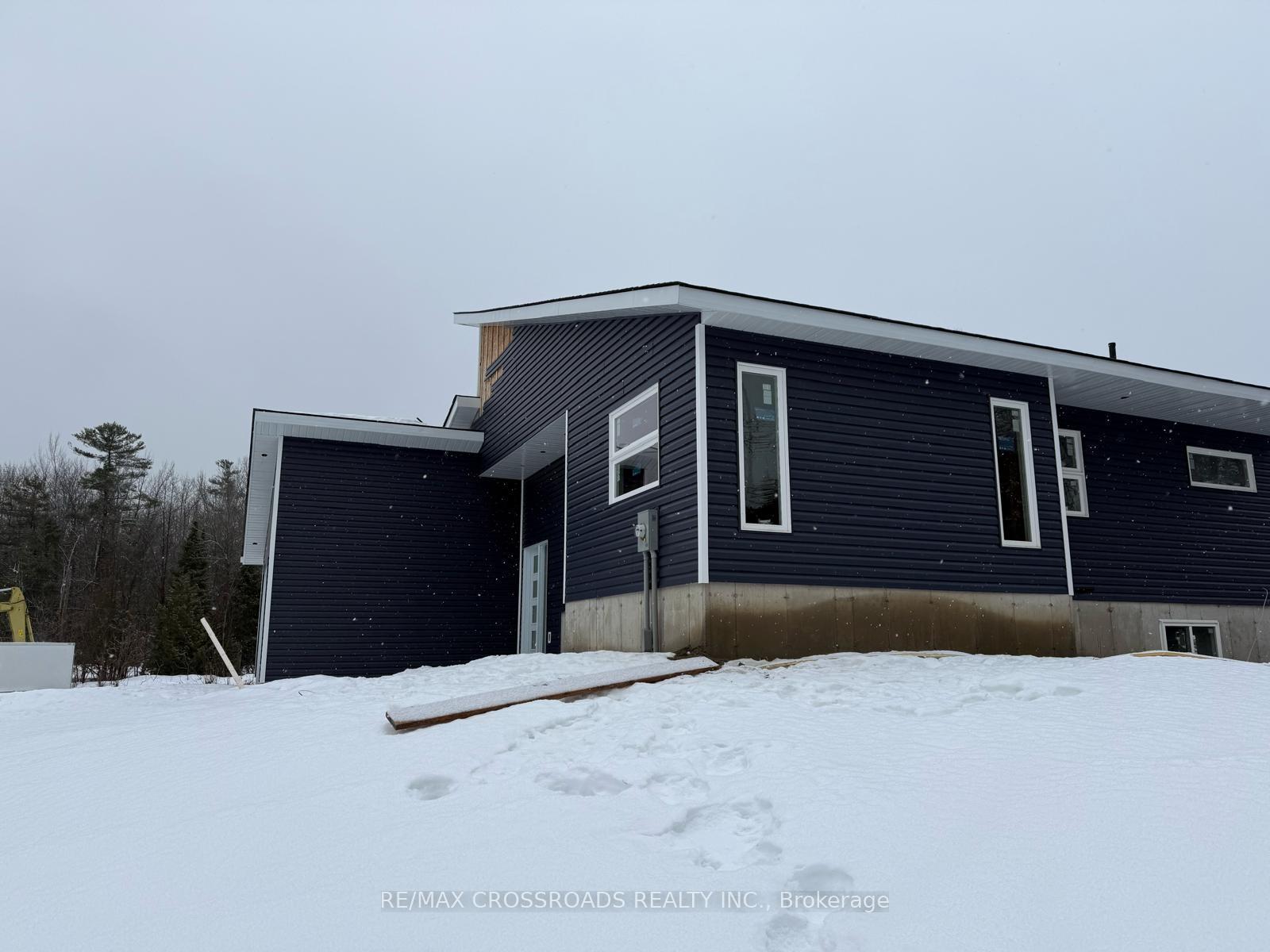 Photo 2 of 180 Forest Harbour Parkway, Tay, Waubaushene — HOMEH