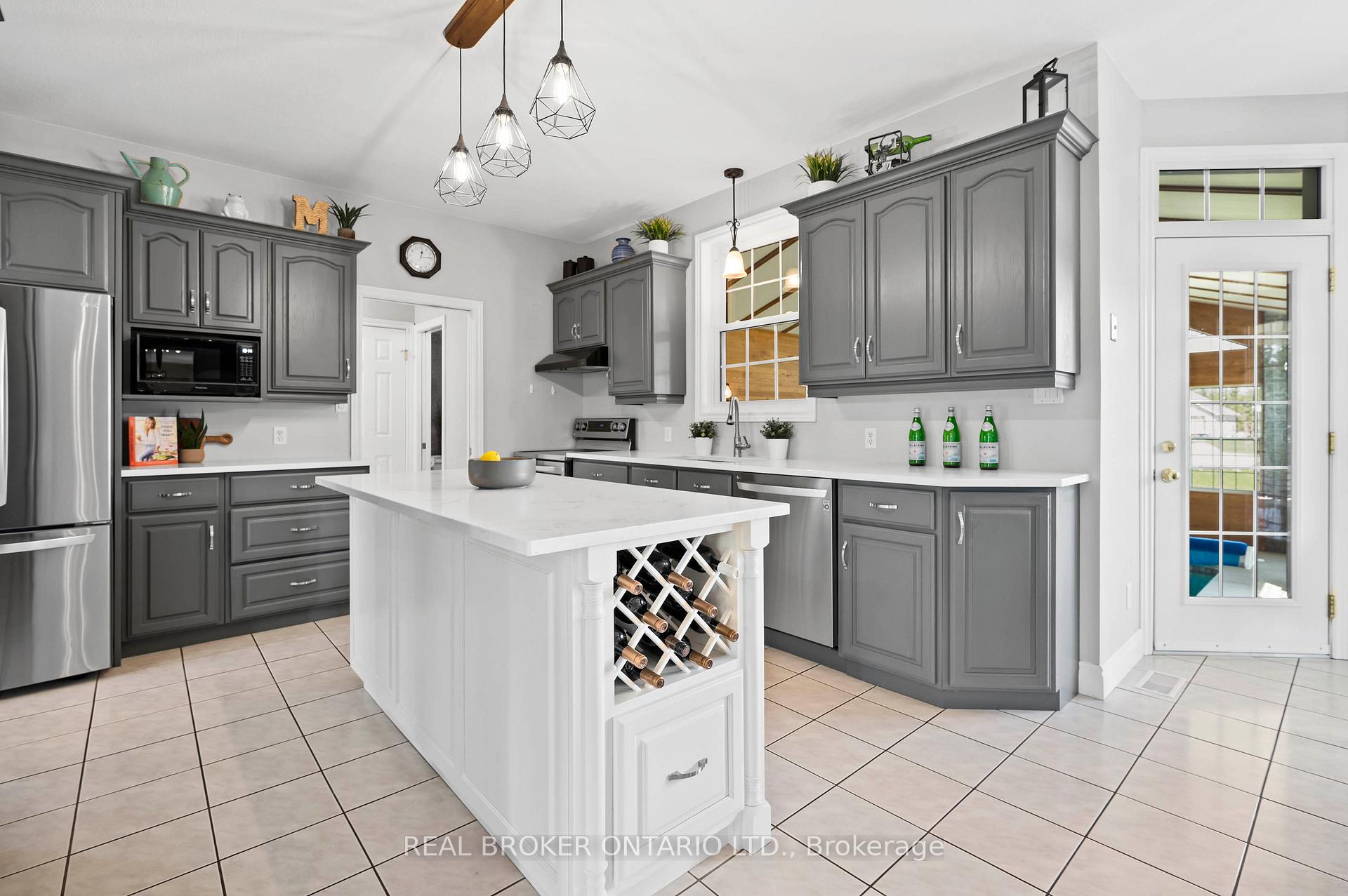 Photo 13 of 4073 Weimar Line, Wellesley — HOMEH