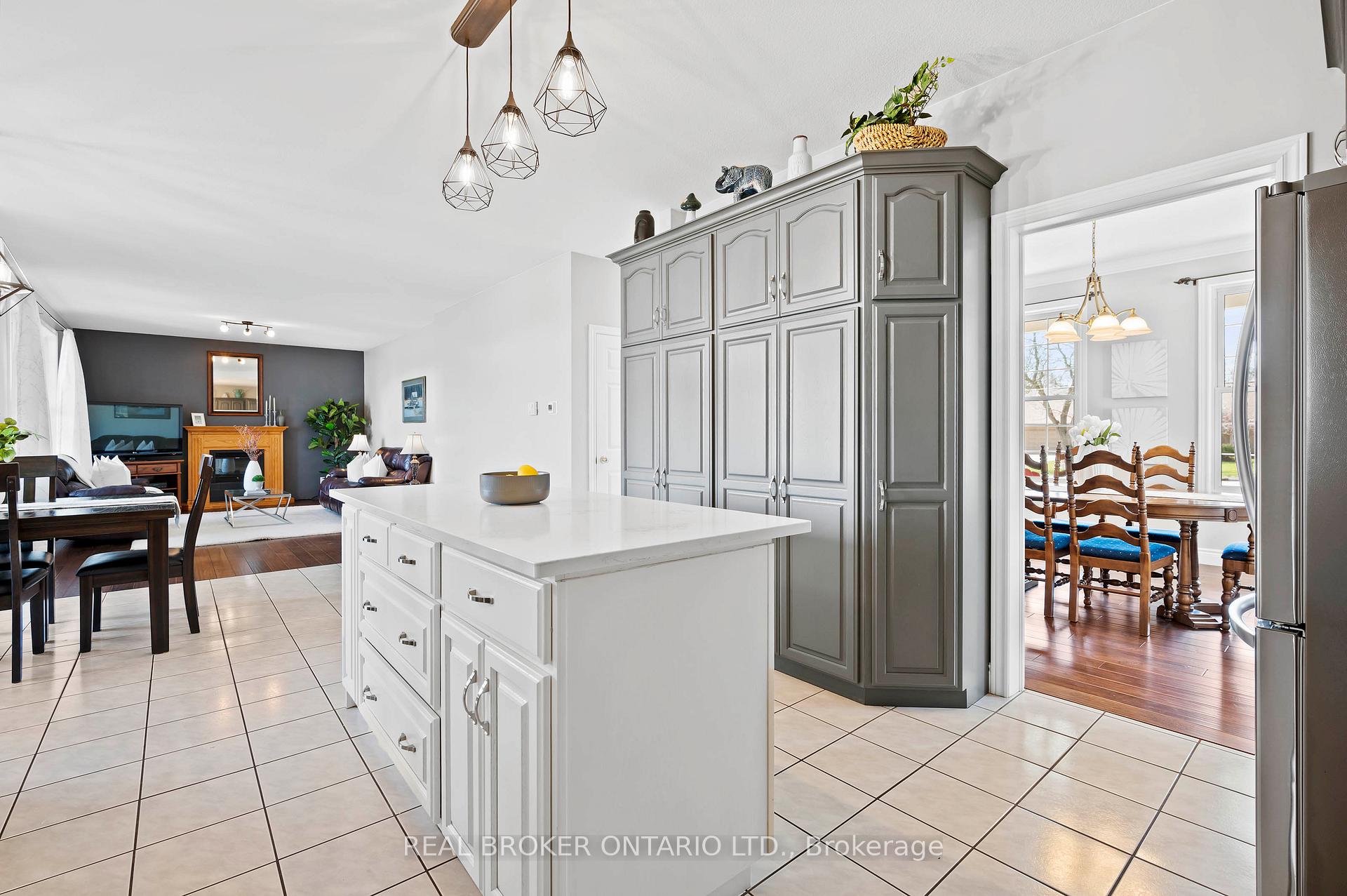 Photo 2 of 4073 Weimar Line, Wellesley — HOMEH