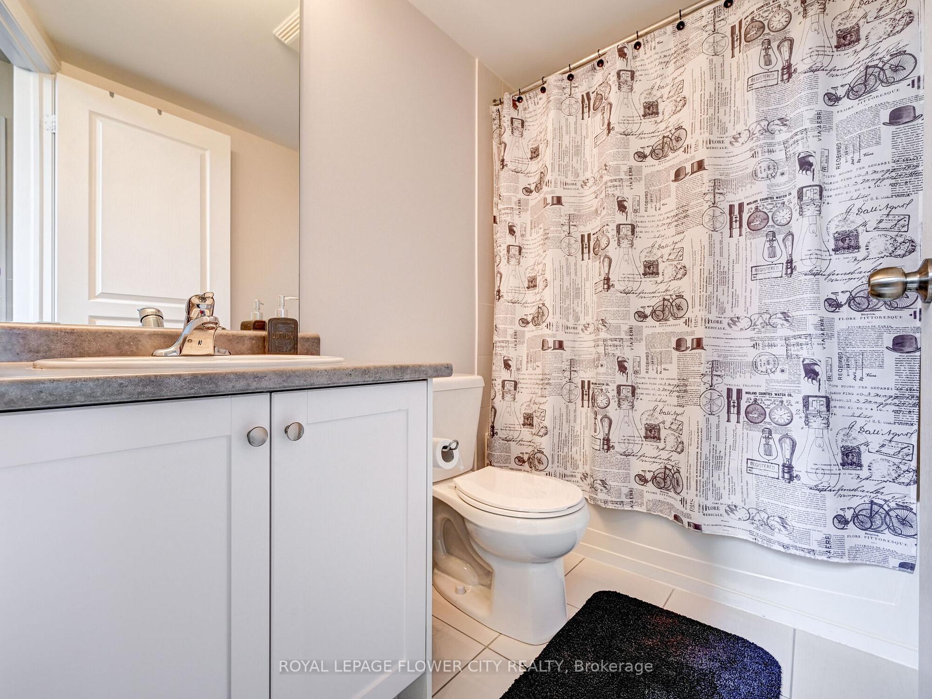 Photo 17 of 302 Barons Street, Vaughan, Kleinburg — HOMEH