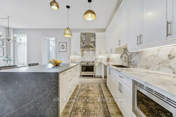 Photo 3 of 25 Thompson Way, Springwater, Centre Vespra — HOMEH