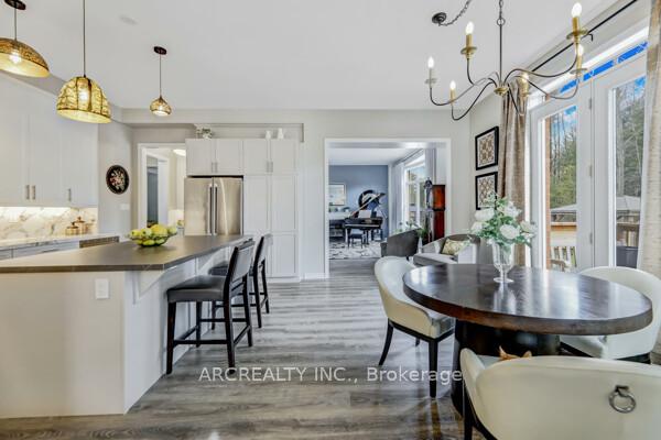Photo 4 of 25 Thompson Way, Springwater, Centre Vespra — HOMEH