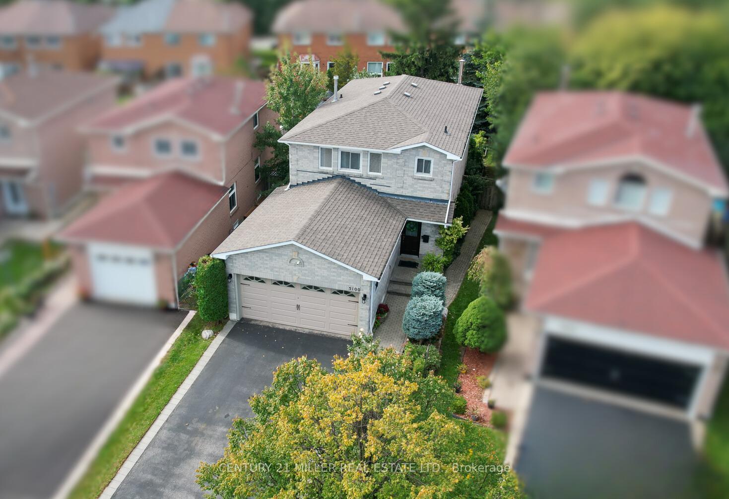 Photo 1 of 5100 Sunray Drive, Mississauga, Hurontario — HOMEH