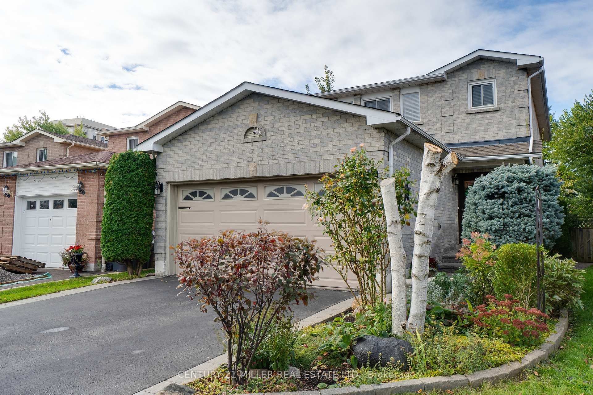 Photo 7 of 5100 Sunray Drive, Mississauga, Hurontario — HOMEH