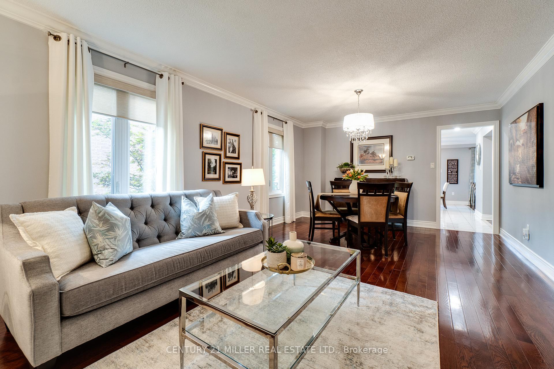 Photo 5 of 5100 Sunray Drive, Mississauga, Hurontario — HOMEH