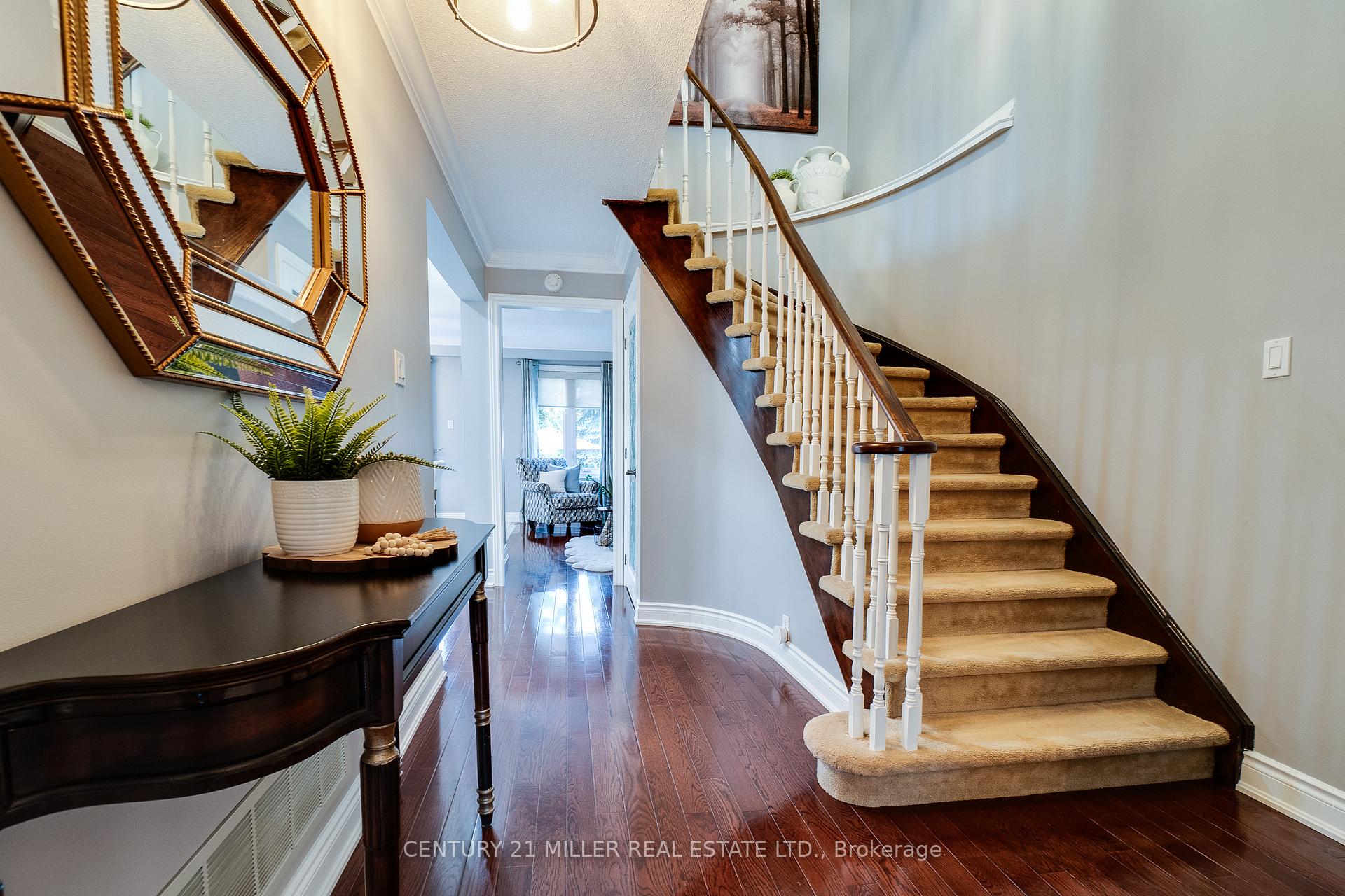 Photo 31 of 5100 Sunray Drive, Mississauga, Hurontario — HOMEH