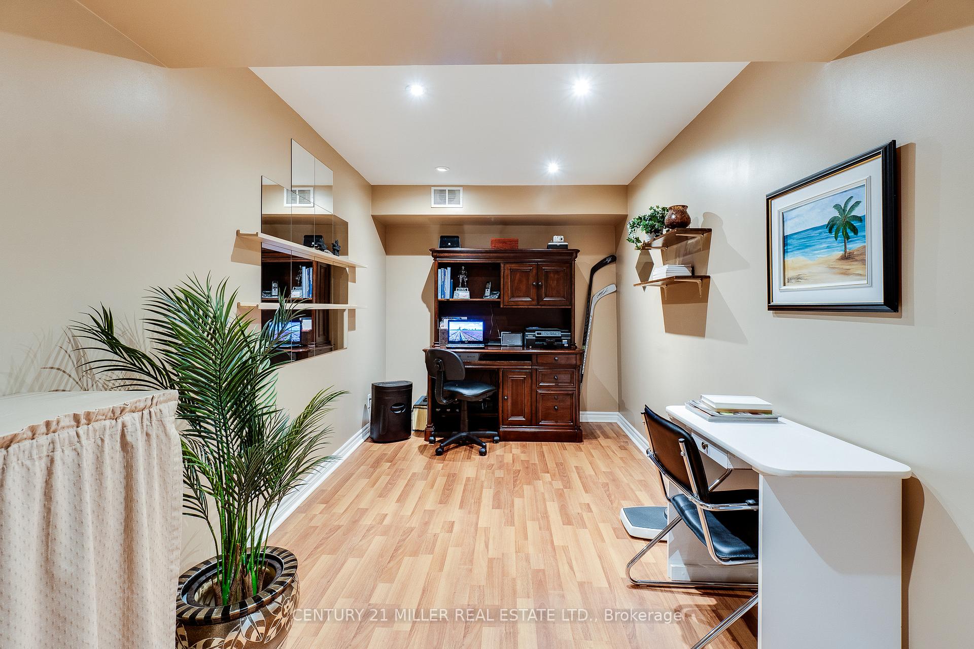 Photo 20 of 5100 Sunray Drive, Mississauga, Hurontario — HOMEH