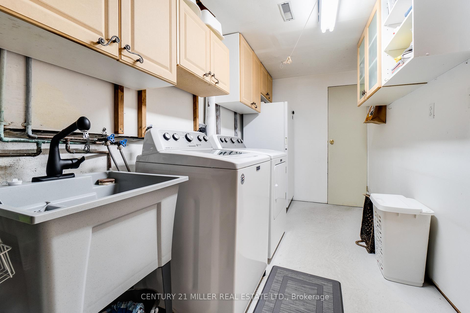 Photo 16 of 5100 Sunray Drive, Mississauga, Hurontario — HOMEH