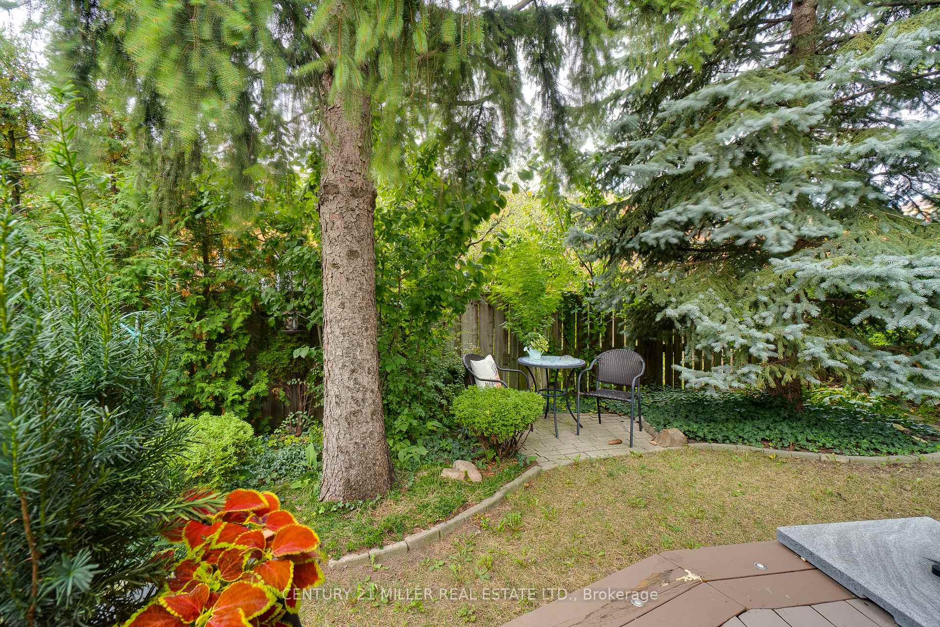 Photo 25 of 5100 Sunray Drive, Mississauga, Hurontario — HOMEH