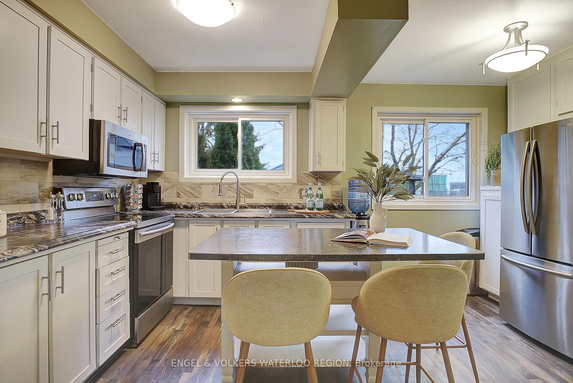 Photo 21 of Unit A, 586 Mount Anne Drive, Waterloo — HOMEH