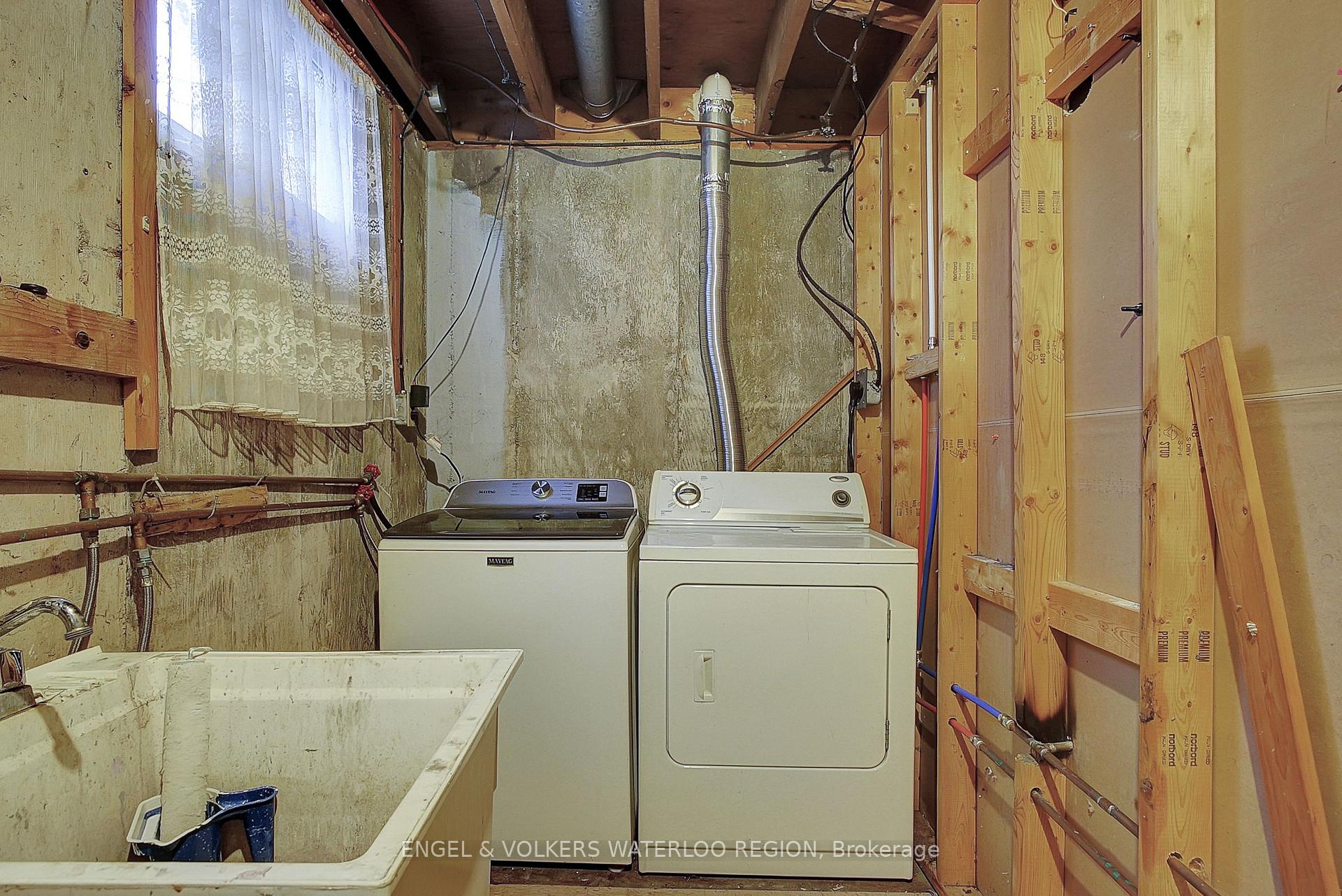 Photo 34 of Unit A, 586 Mount Anne Drive, Waterloo — HOMEH
