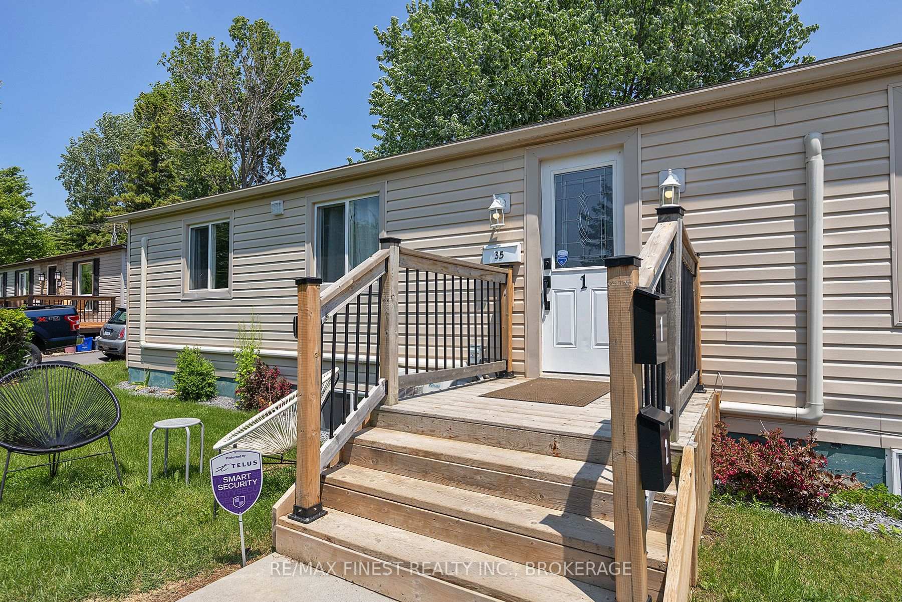 Photo 7 of 35 Clairton Place, Loyalist, Amherstview — HOMEH