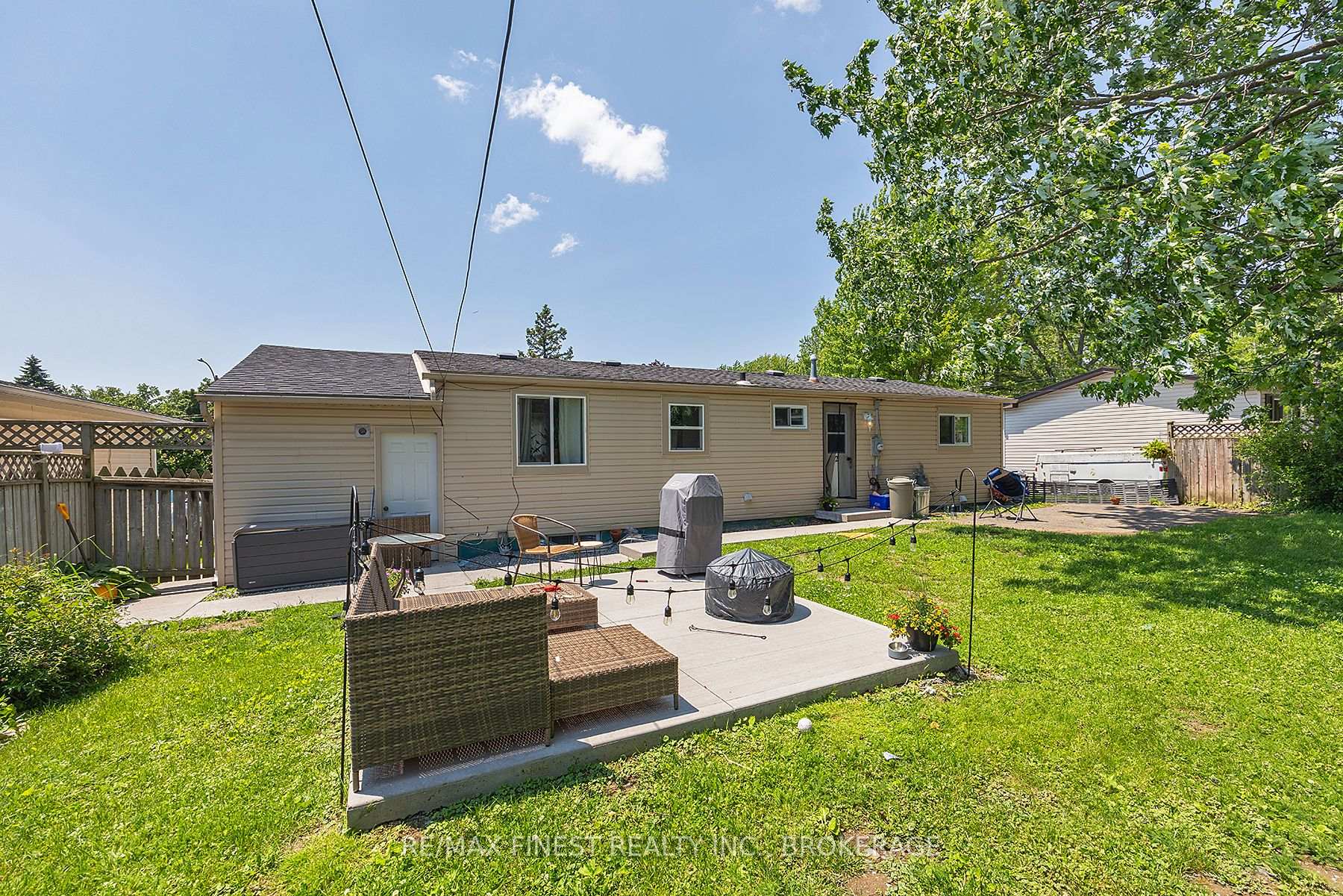 Photo 22 of 35 Clairton Place, Loyalist, Amherstview — HOMEH