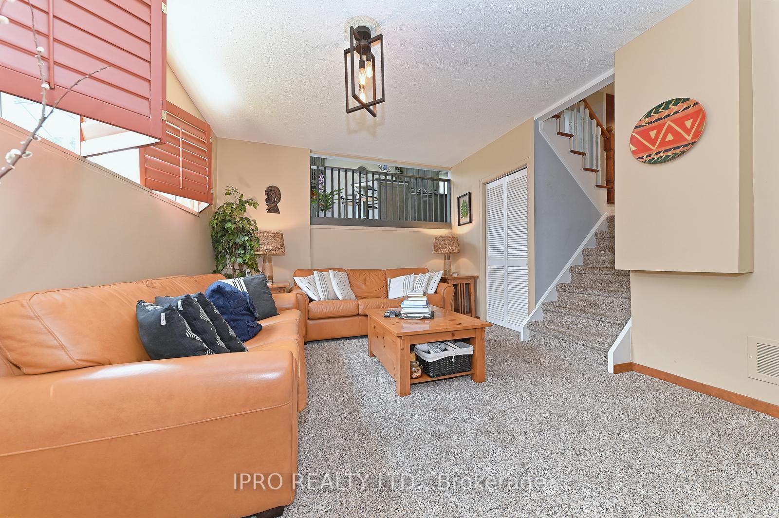 Photo 23 of 16 Bryant Court, Brampton, Brampton West — HOMEH