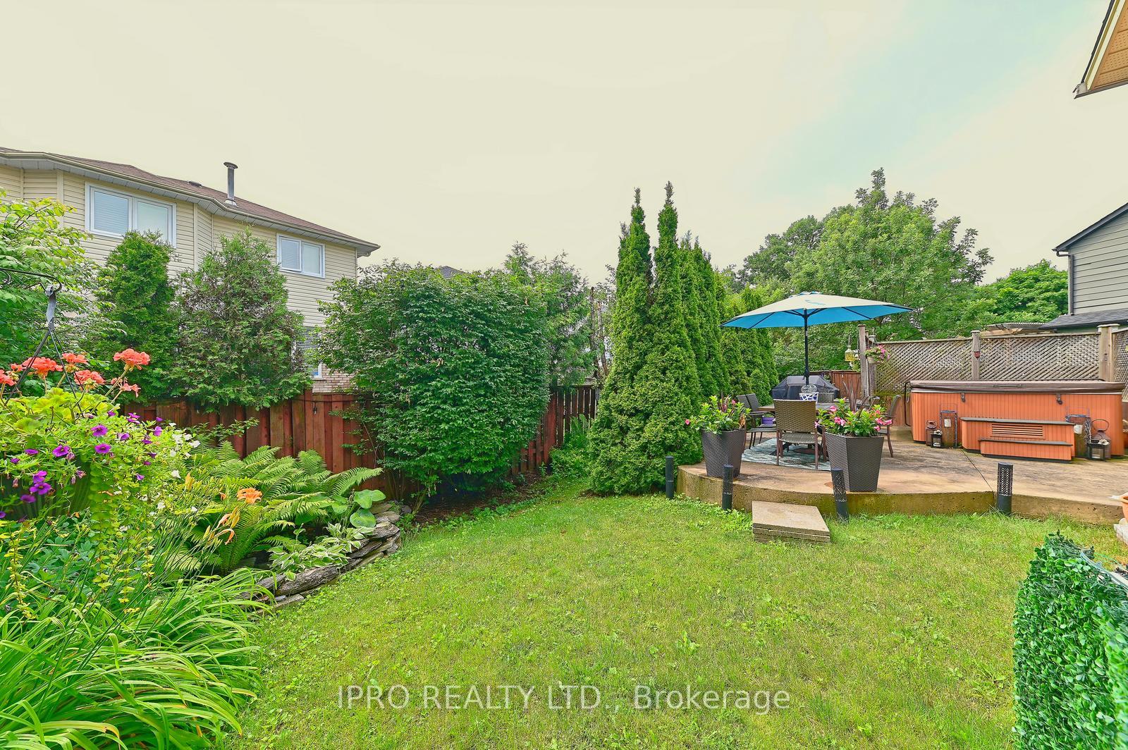 Photo 36 of 16 Bryant Court, Brampton, Brampton West — HOMEH