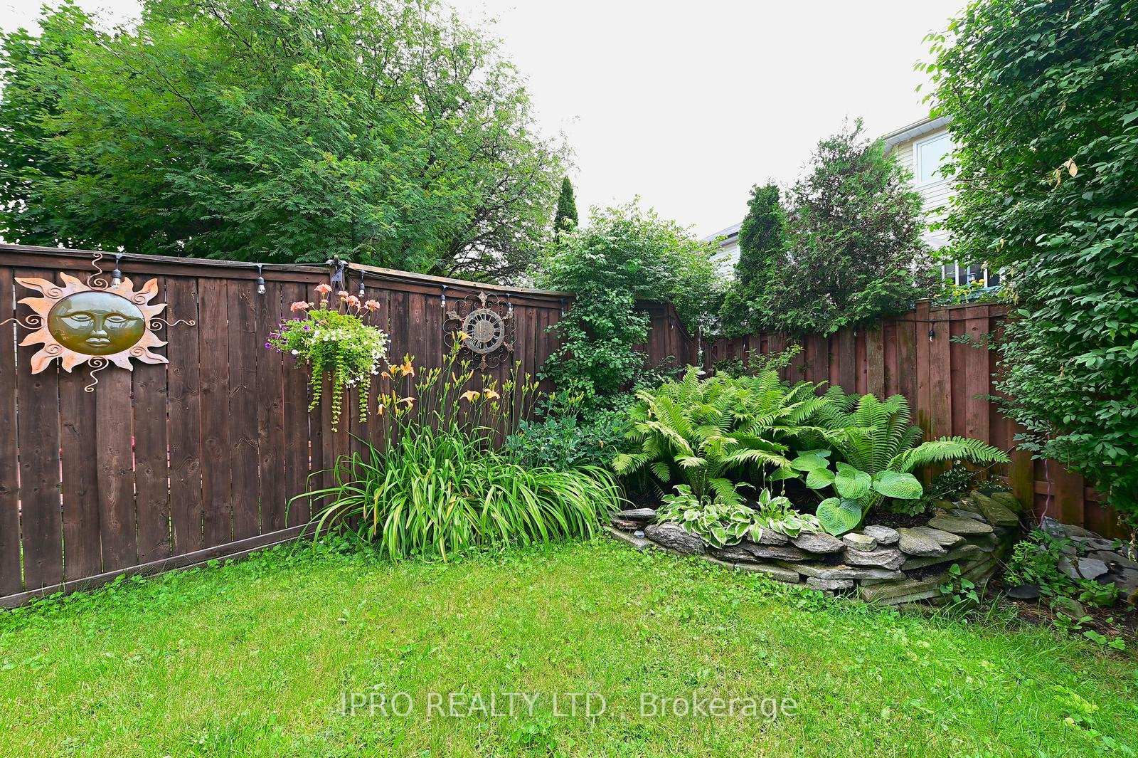 Photo 34 of 16 Bryant Court, Brampton, Brampton West — HOMEH