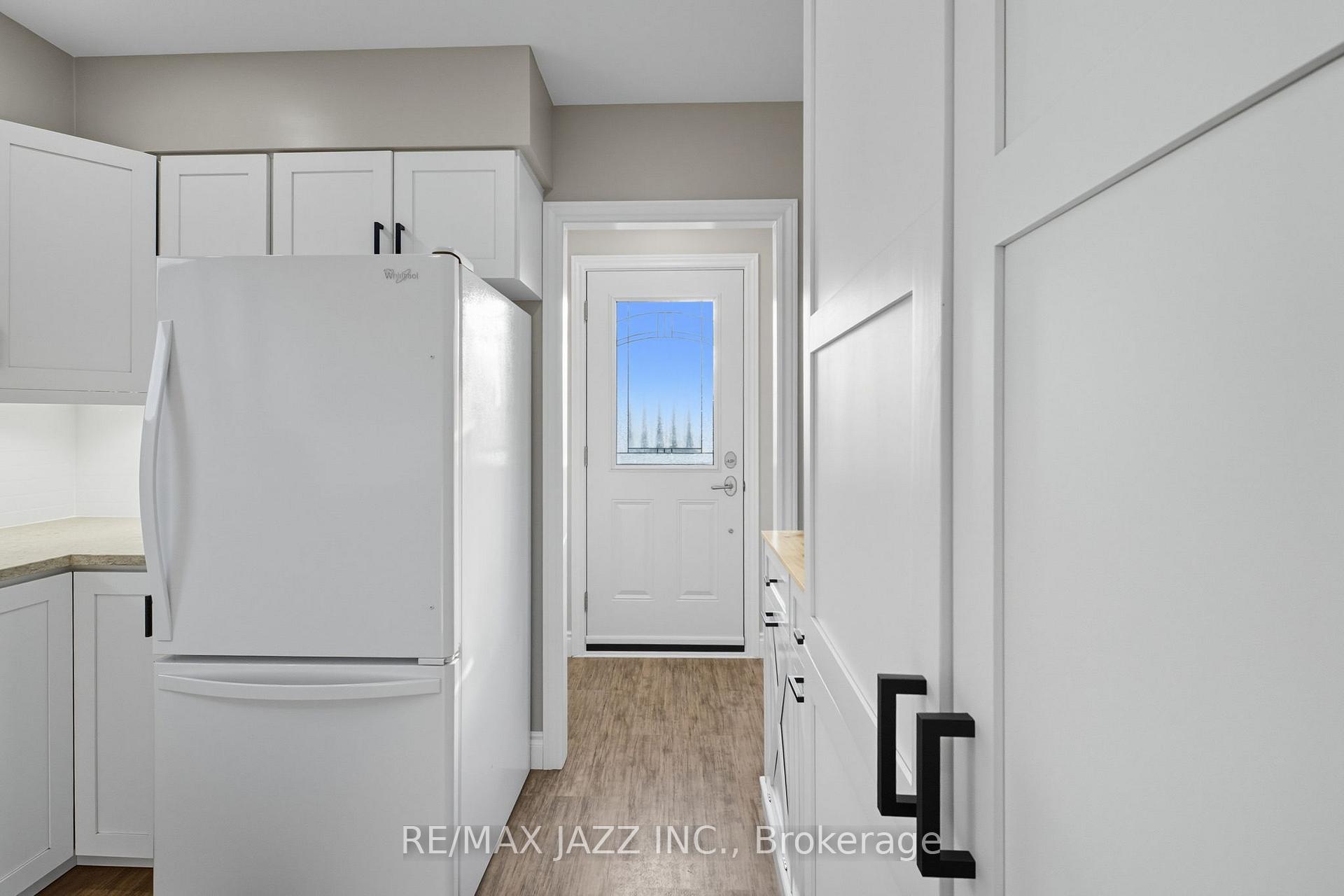 Photo 9 of 55 Liberty Street S, Clarington, Bowmanville — HOMEH